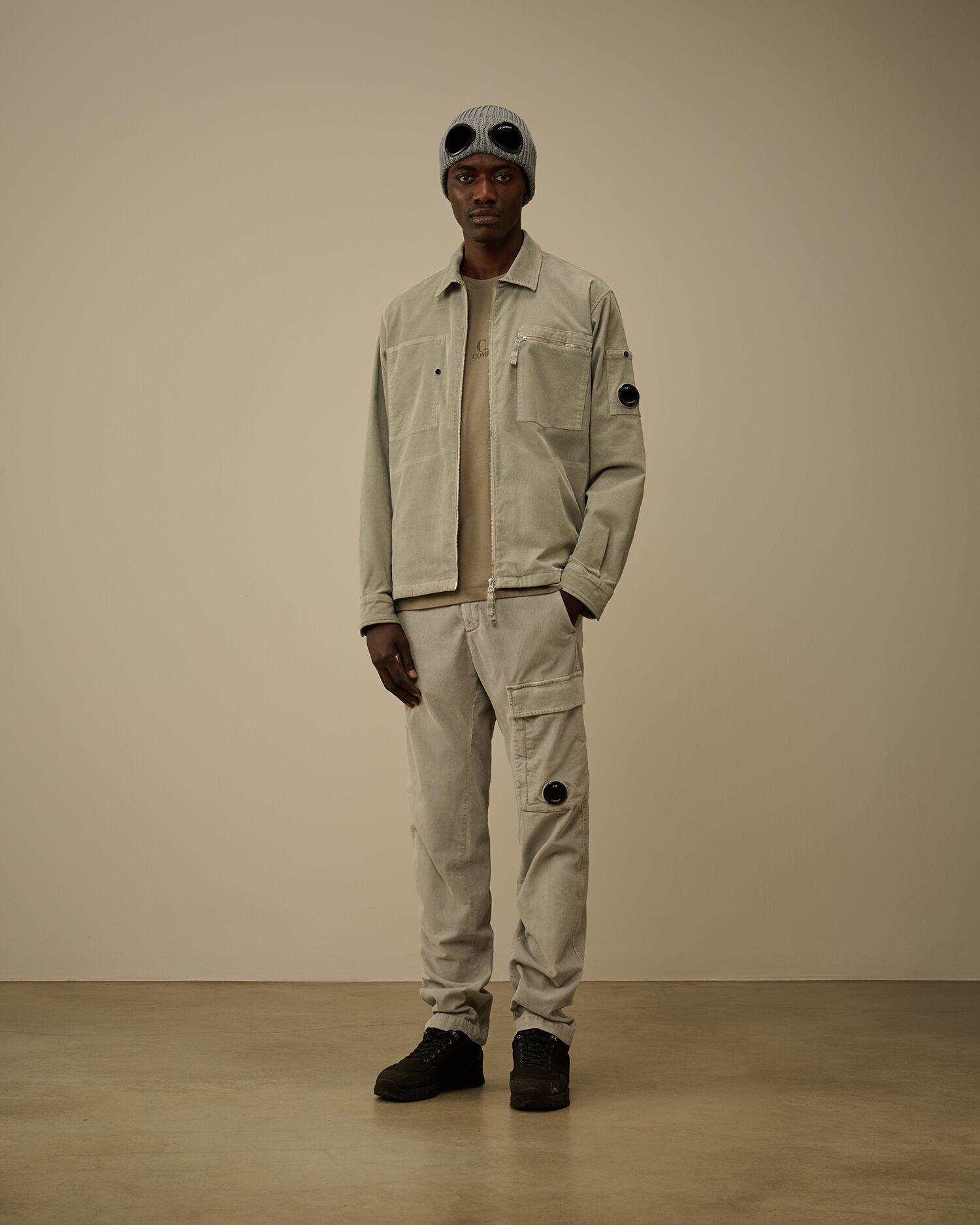 Corduroy Lens Zipped Overshirt - 2