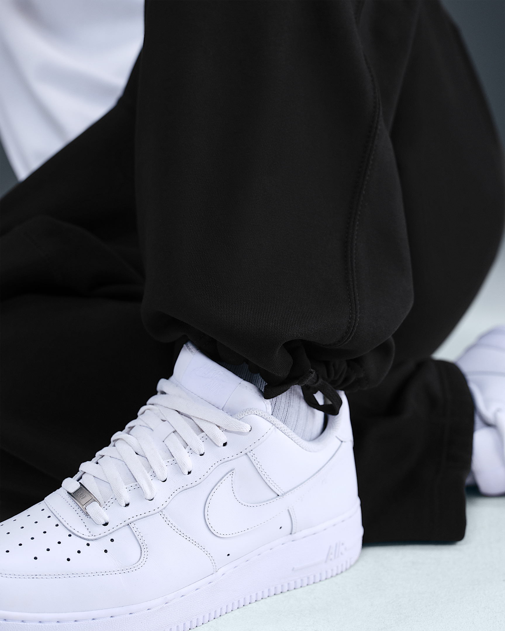 Nike Solo Swoosh Men's Fleece Open-Hem Pants - 12