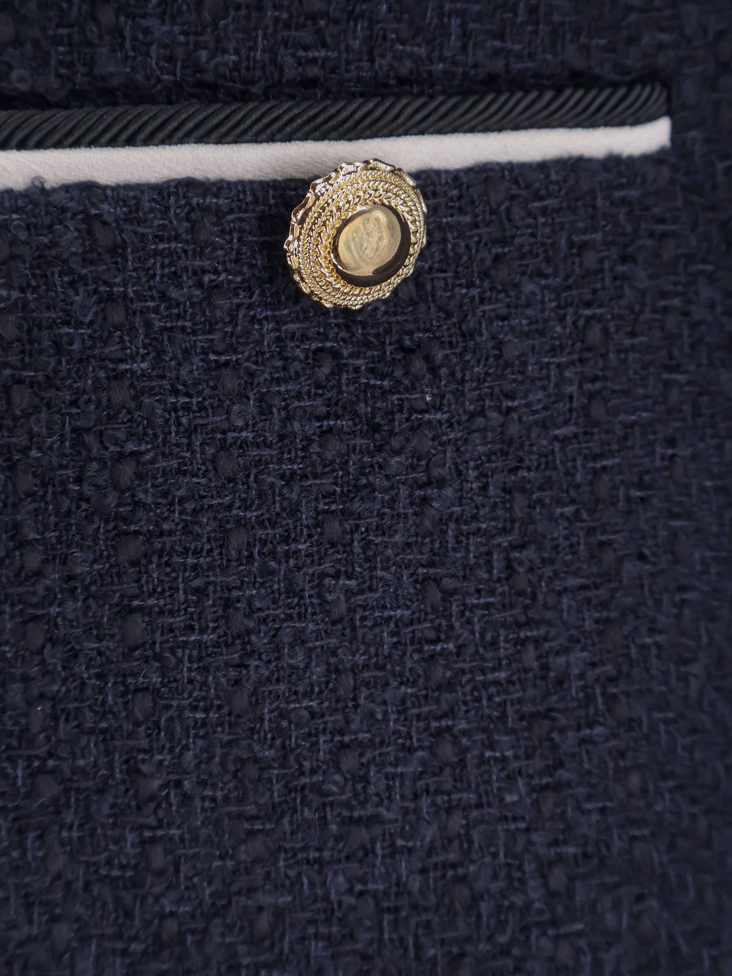 Bouclé Fabric Blazer With Jewel Buttons - 5