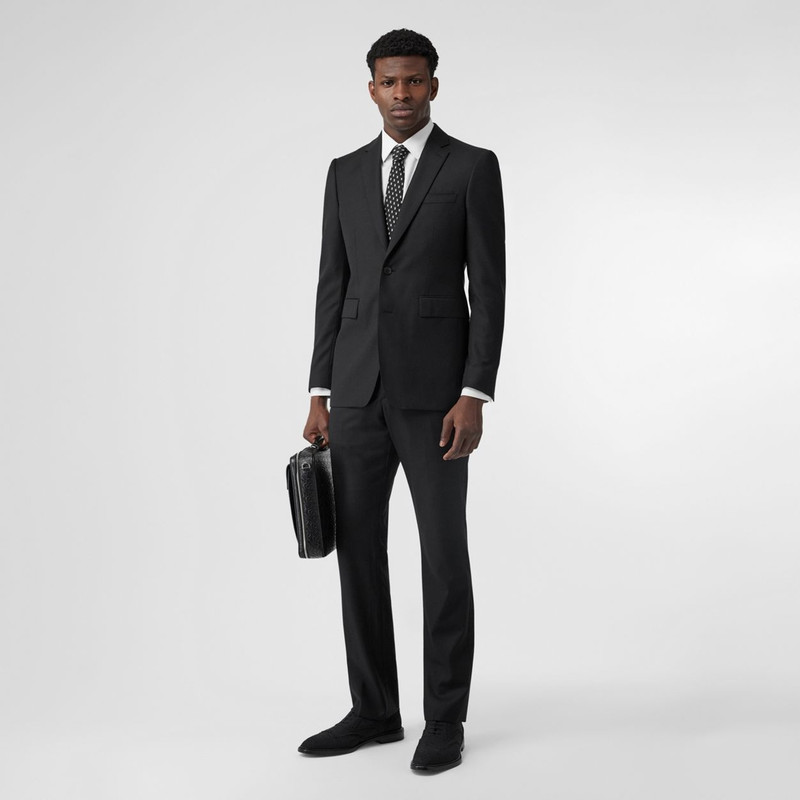 Burberry Classic Fit Wool Suit outlook
