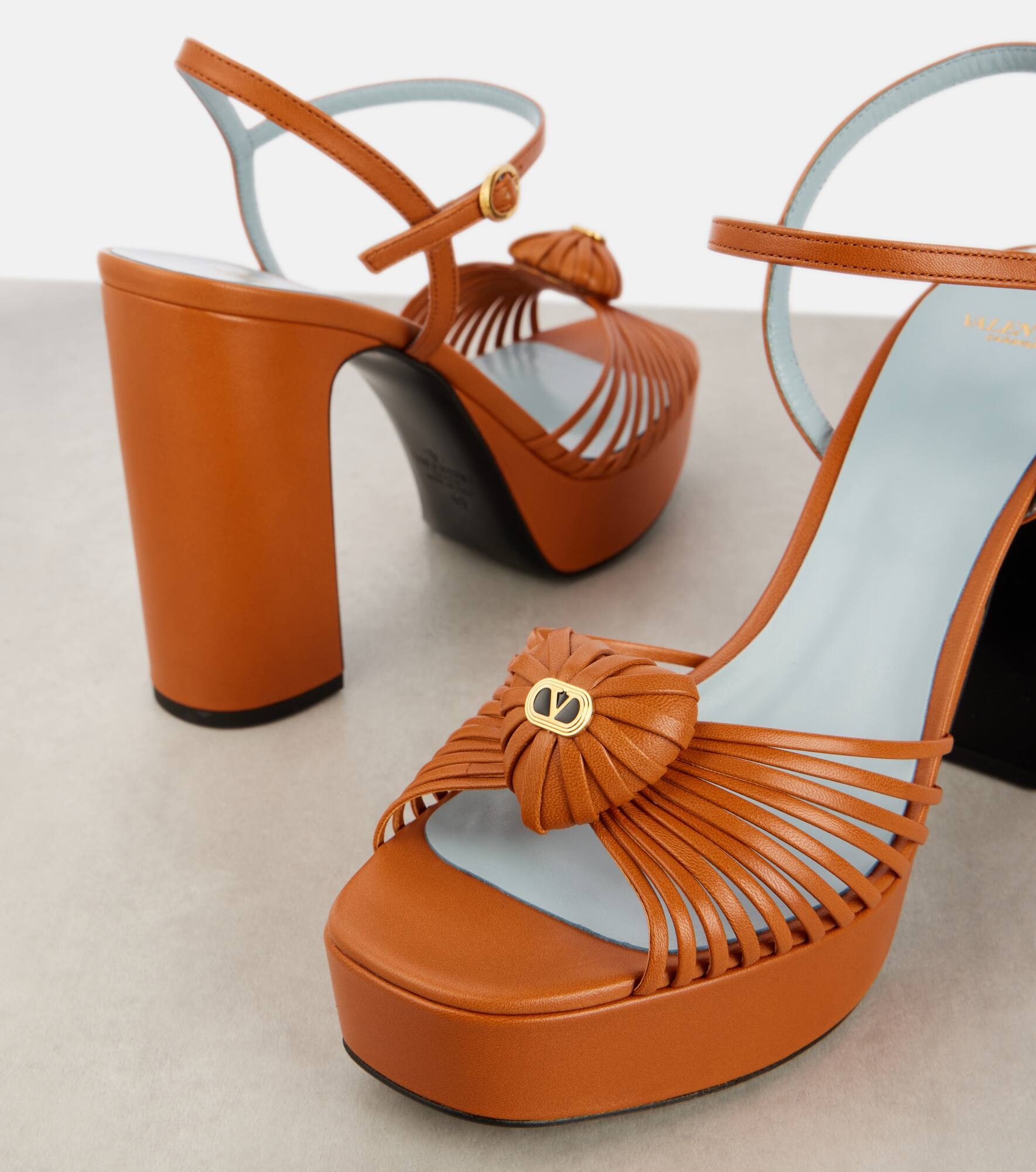 VLogo leather platform sandals - 5
