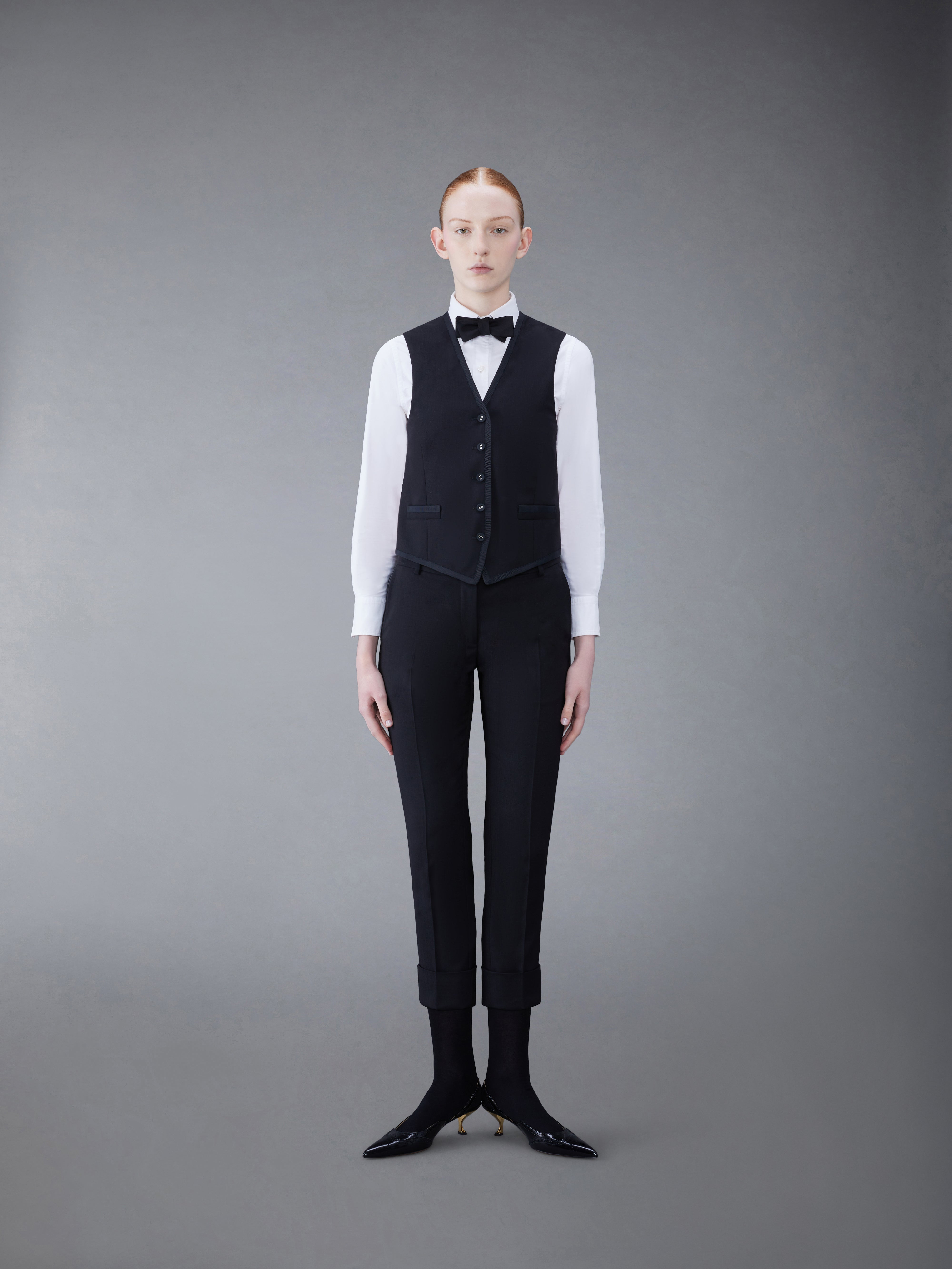 V-neck button-fastening waistcoat - 3