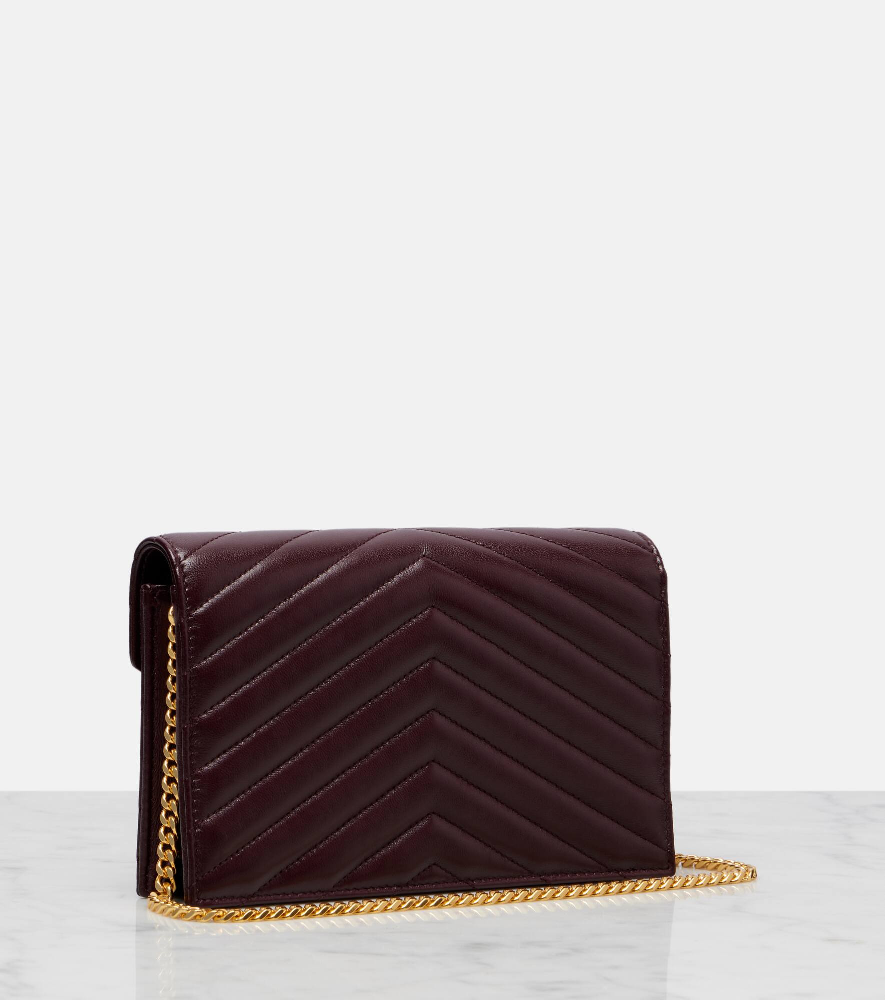 Cassandre Envelope leather wallet on chain - 4