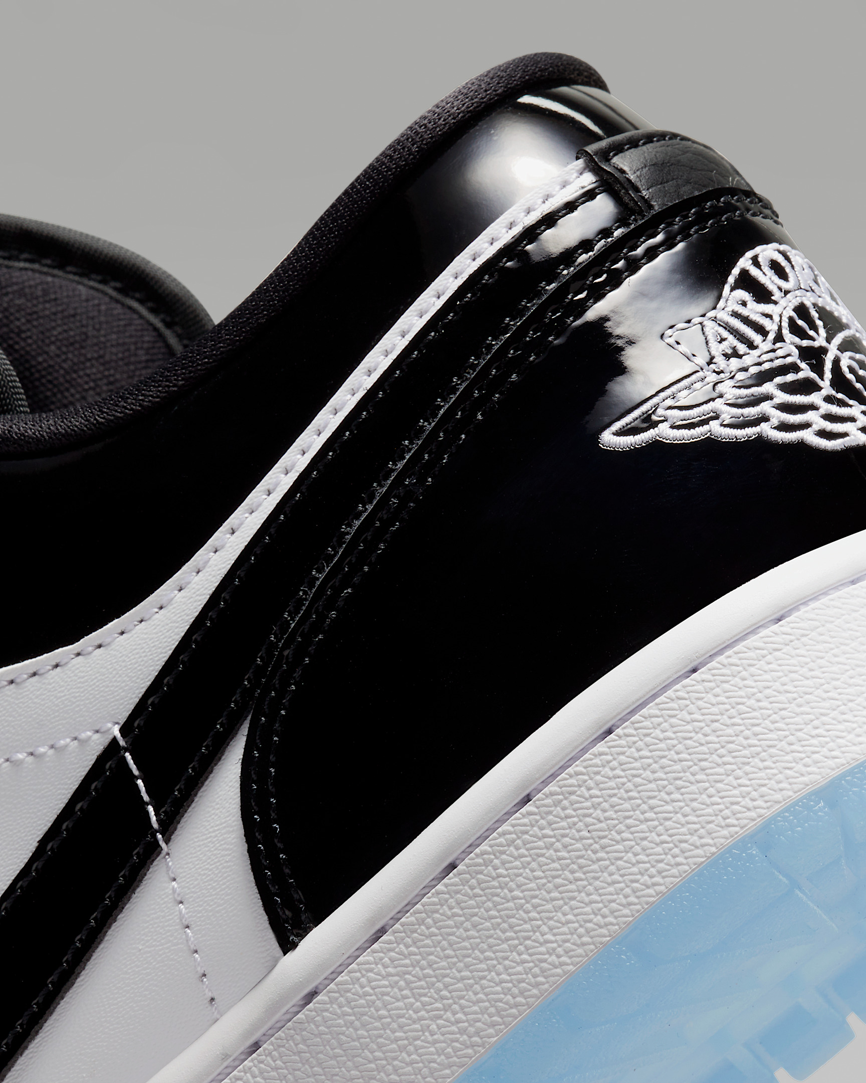 Air Jordan 1 Low SE Men's Shoes - 8