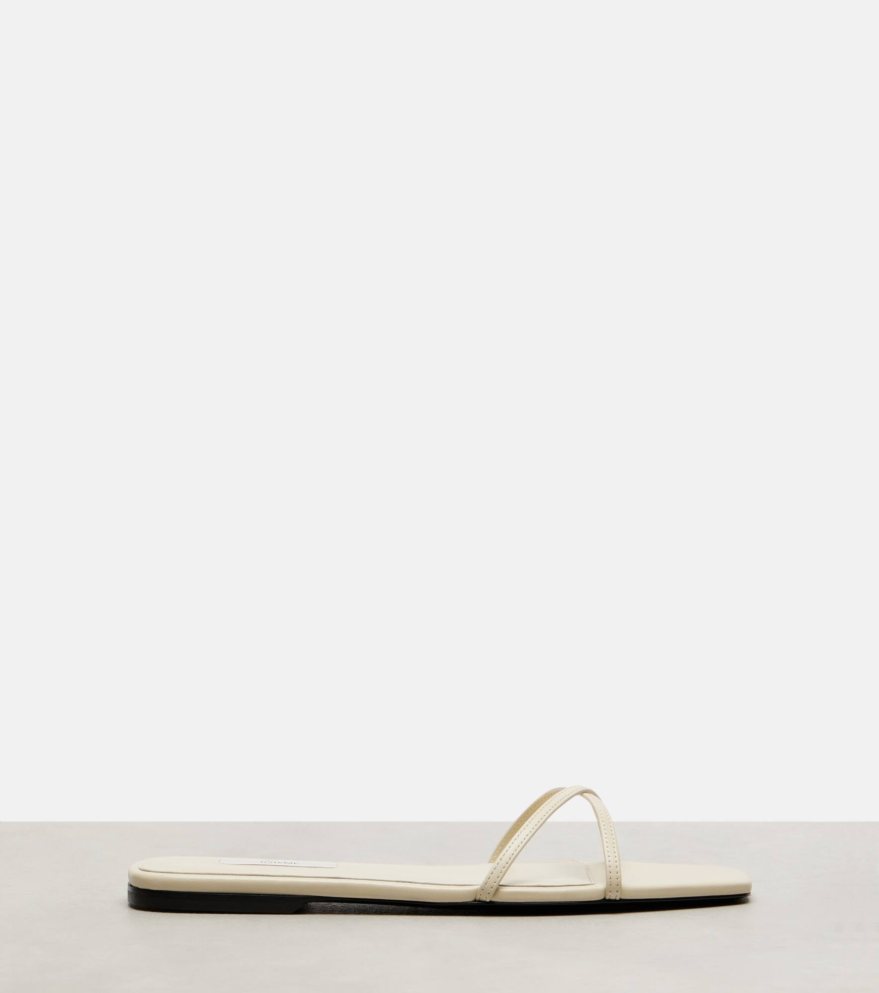 Leather slides - 4