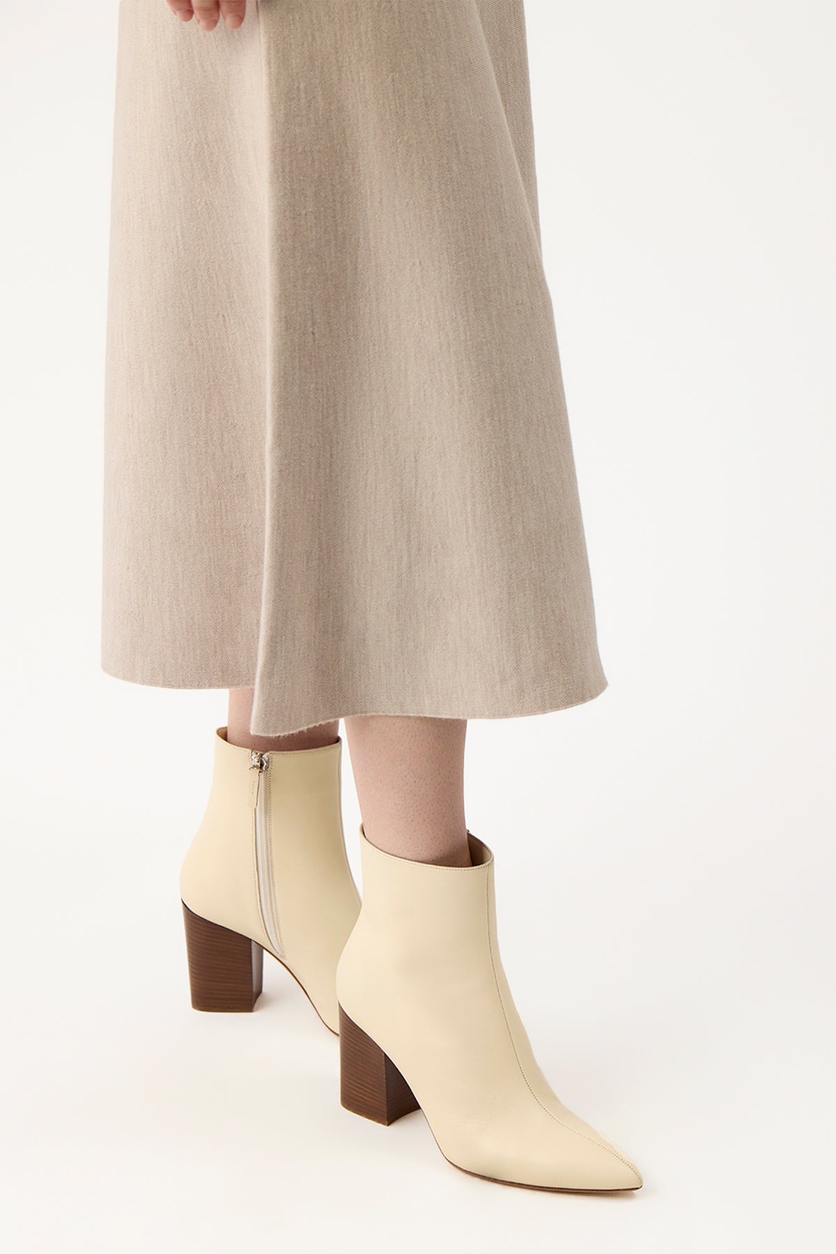Rio Boot in Cream Leather - 4