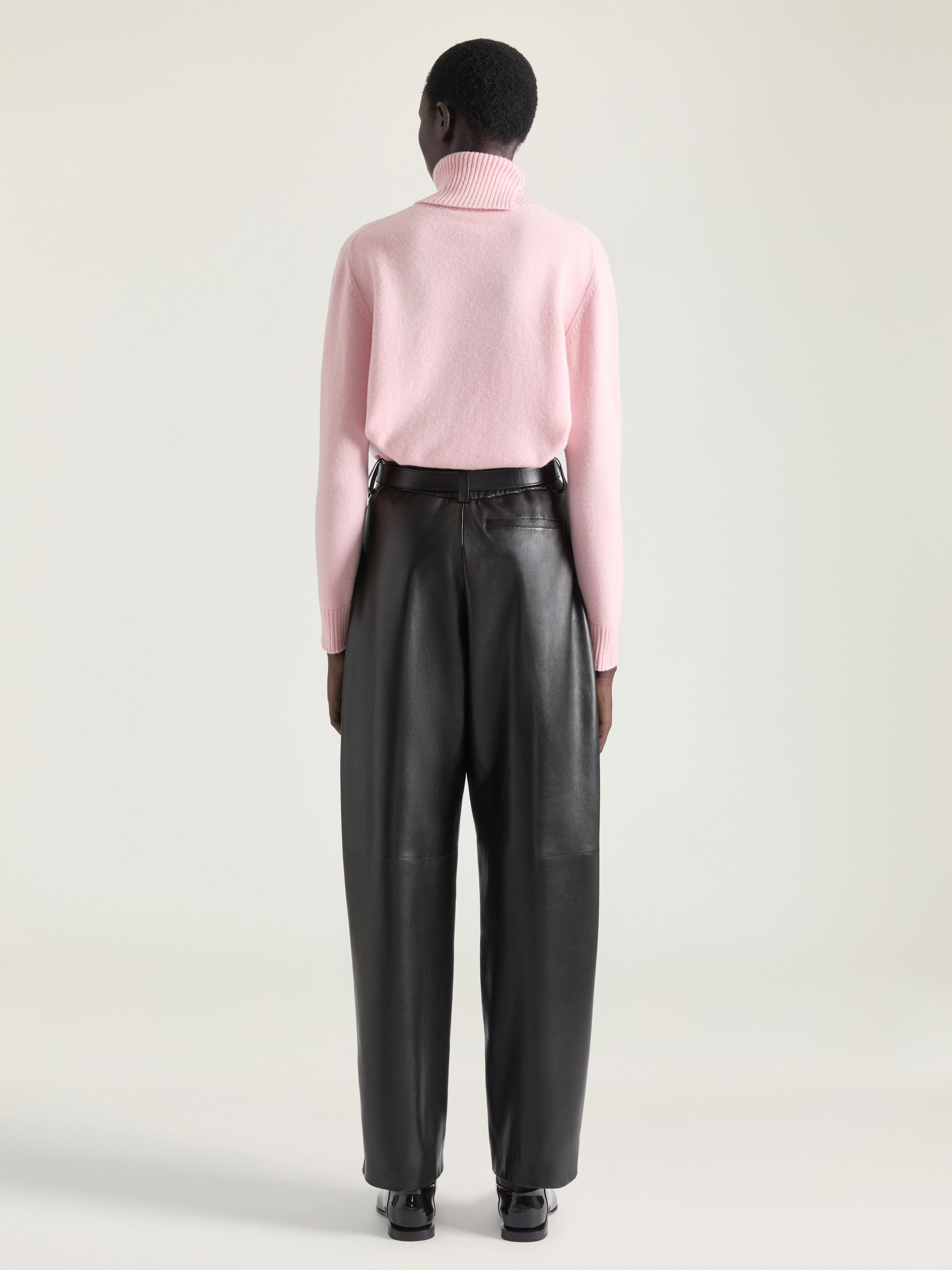 TURTLENECK SWEATER IN WOOL CASHMERE WITH GIVENCHY SIGNATURE - 3