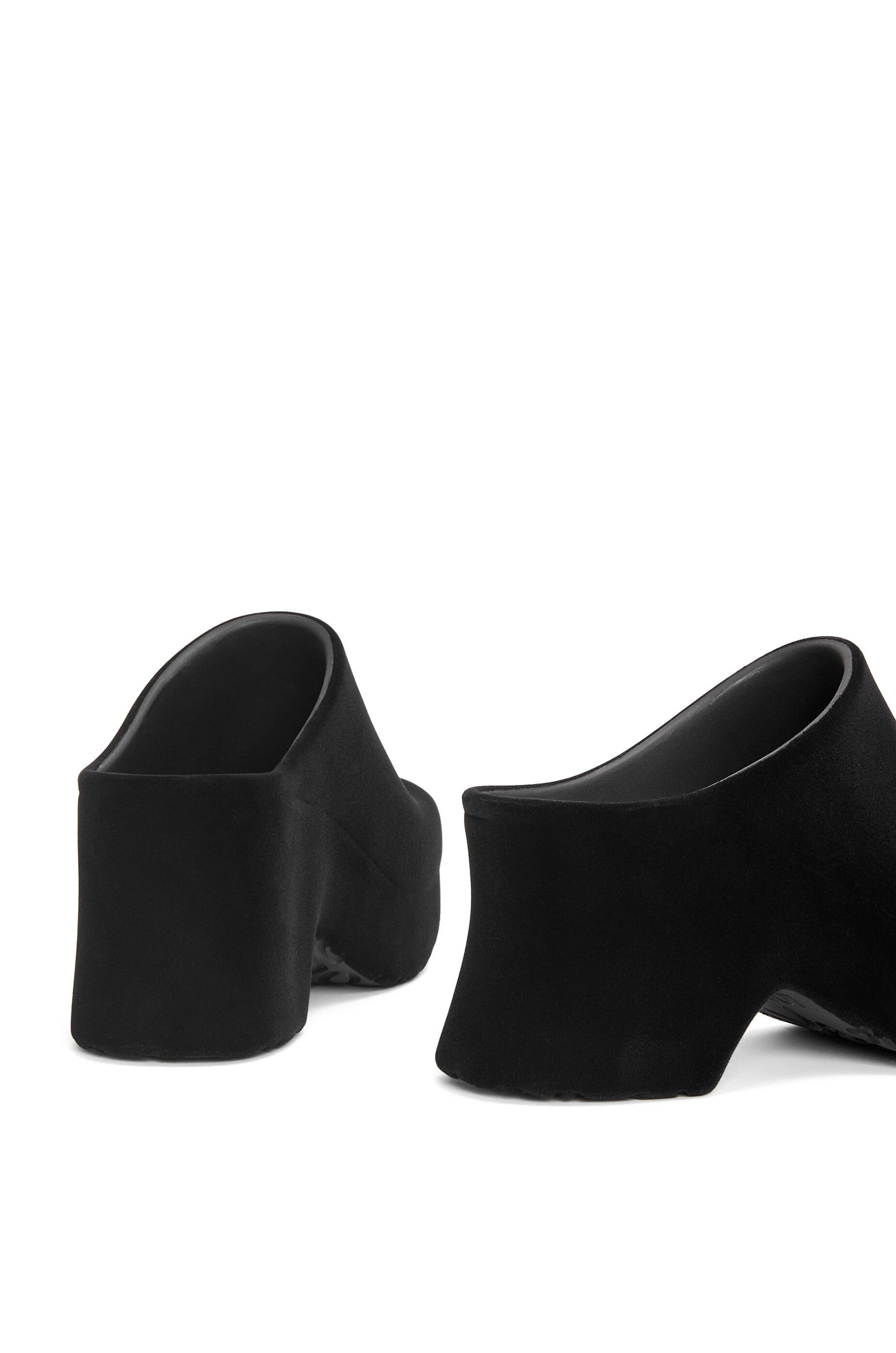 LOEWE｜MULES (Terra Foam clog in flocked rubber (L814V29 Loewe Terra Foam clog in flocked rubber | REVERSIBLE