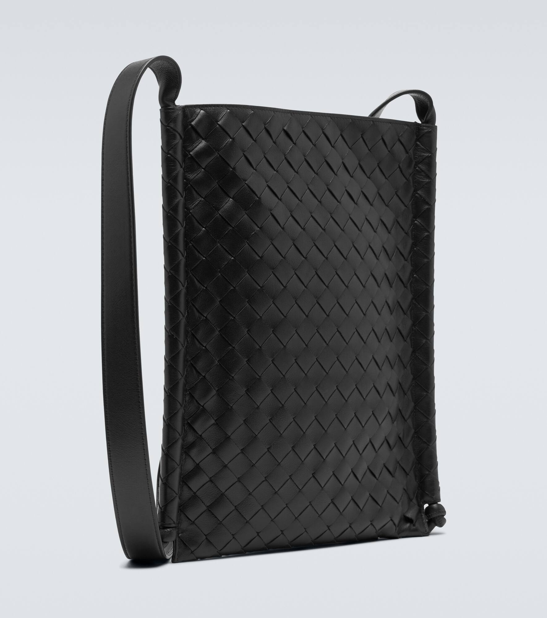 Large Intrecciato leather messenger bag - 5