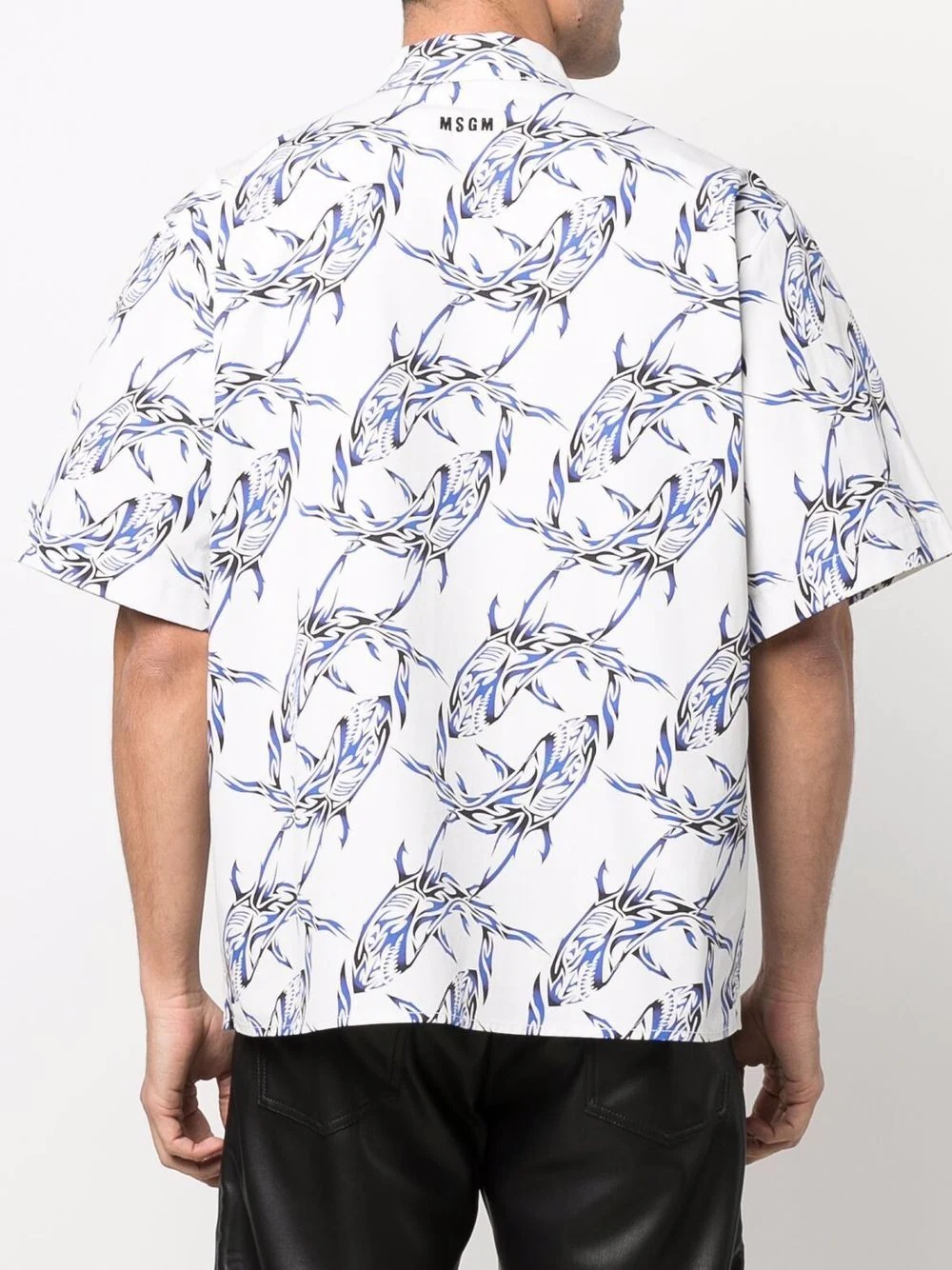 abstract-print short-sleeved shirt - 4