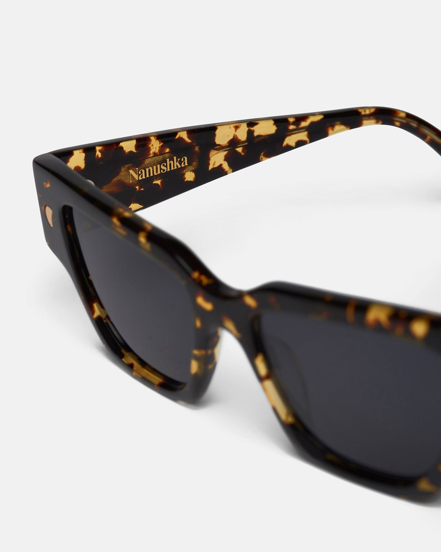 D-Frame Sunglasses - 3