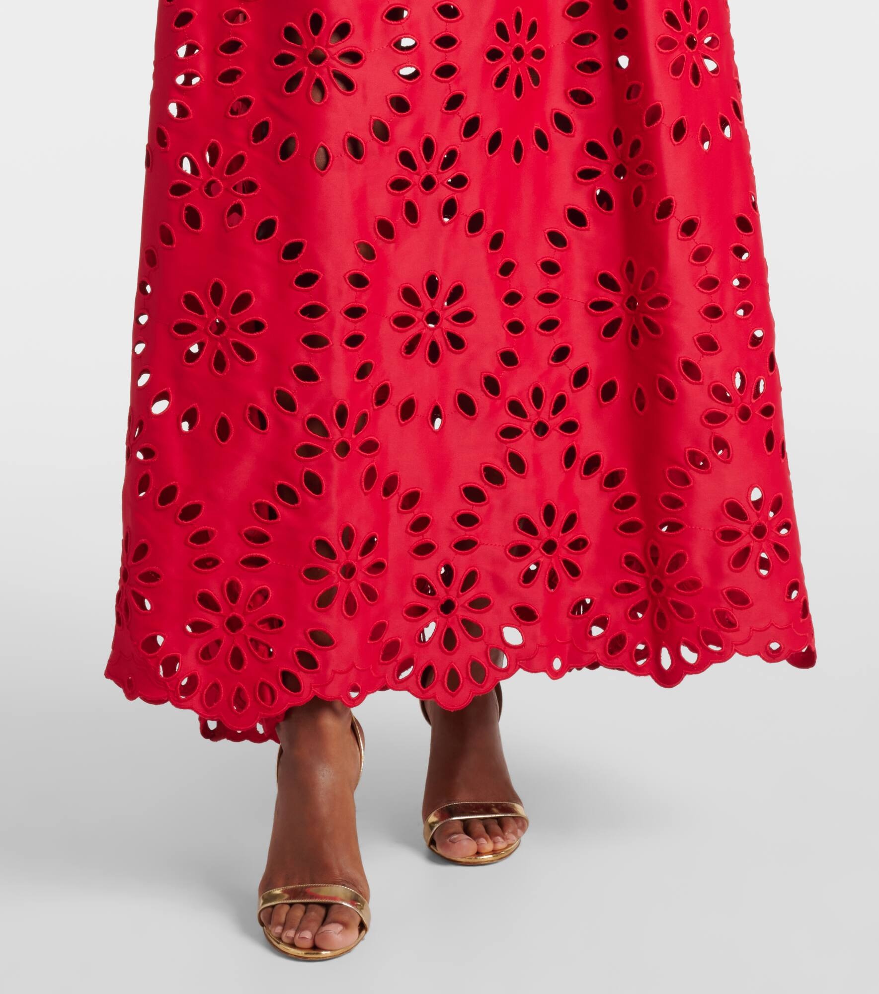 Floral embroidered satin gown - 5