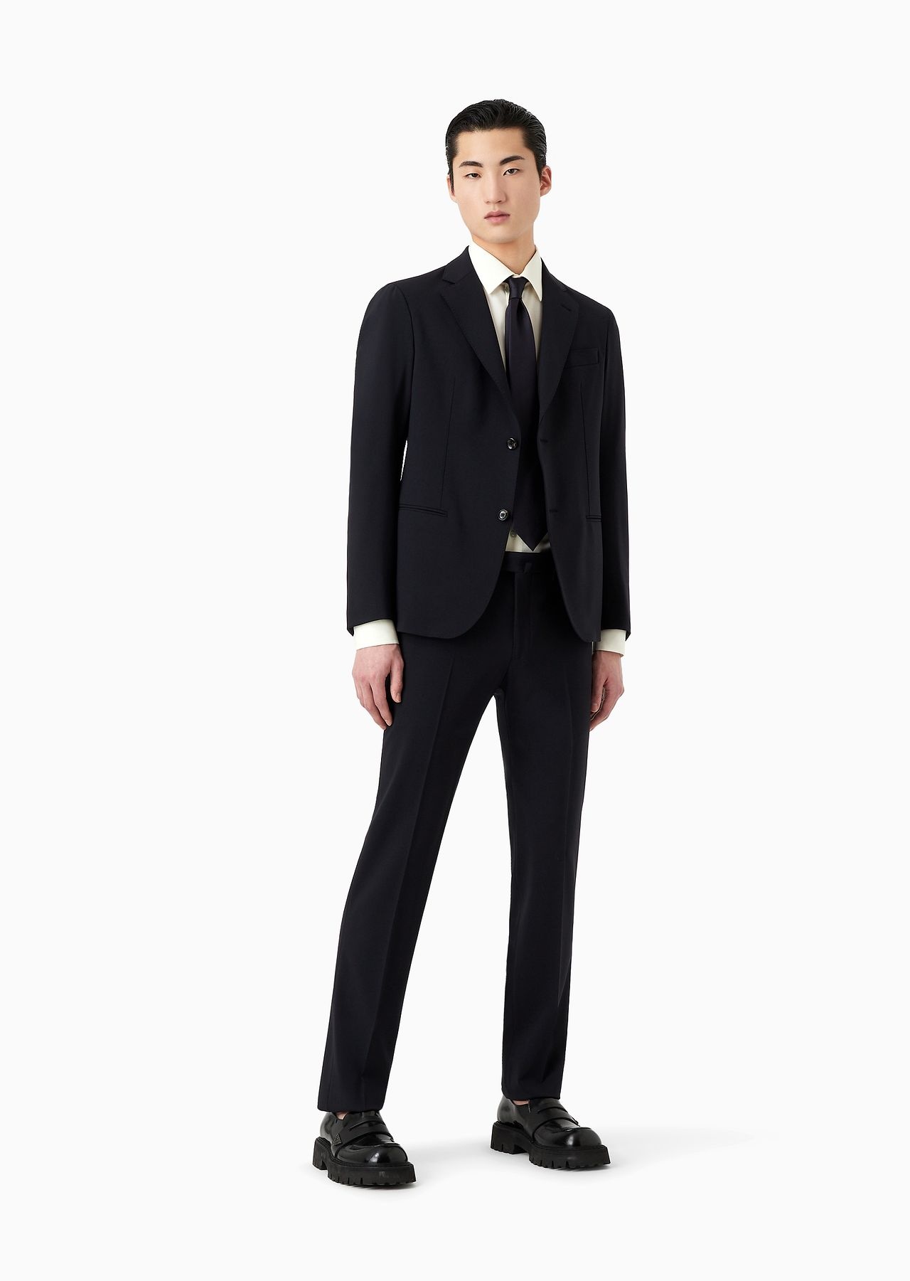 Modern-fit, single-breasted suit in compact, two-way stretch canvas - 4