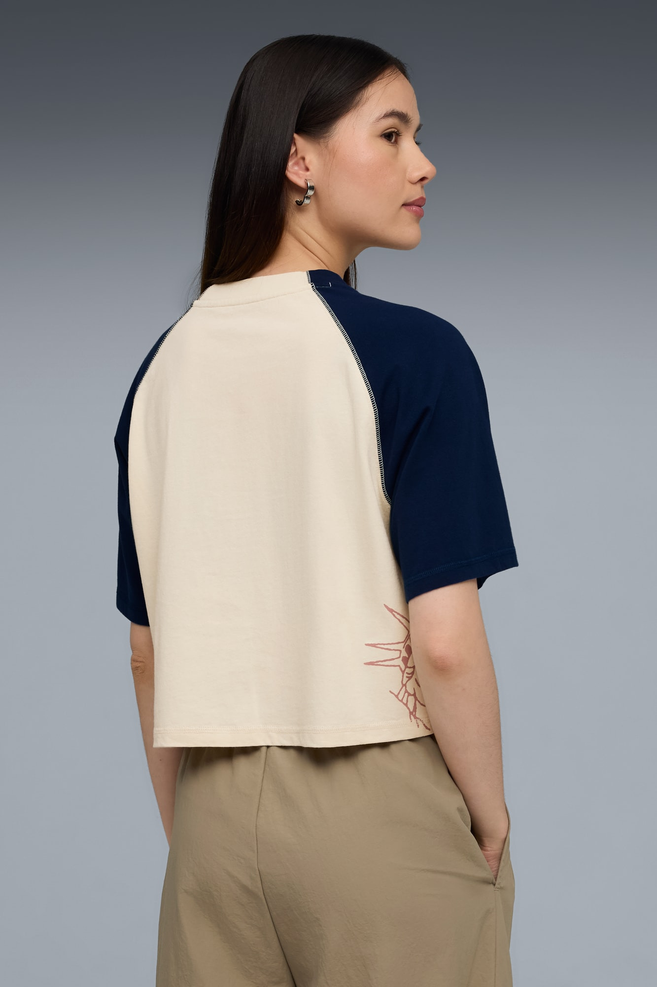 WARDROBE ESS NYC Tee Women - 4
