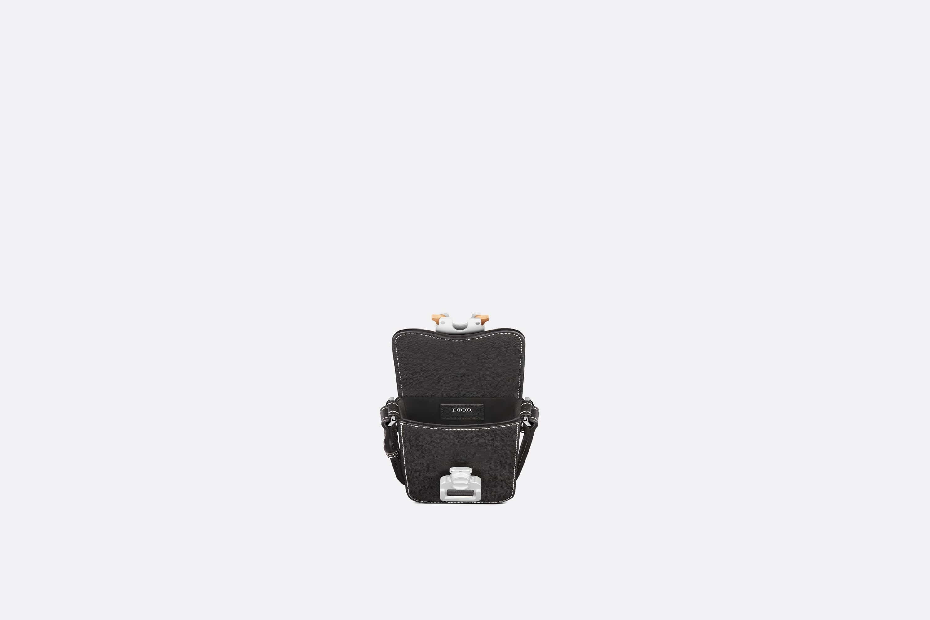 Saddle Vertical Pouch with Strap - 3