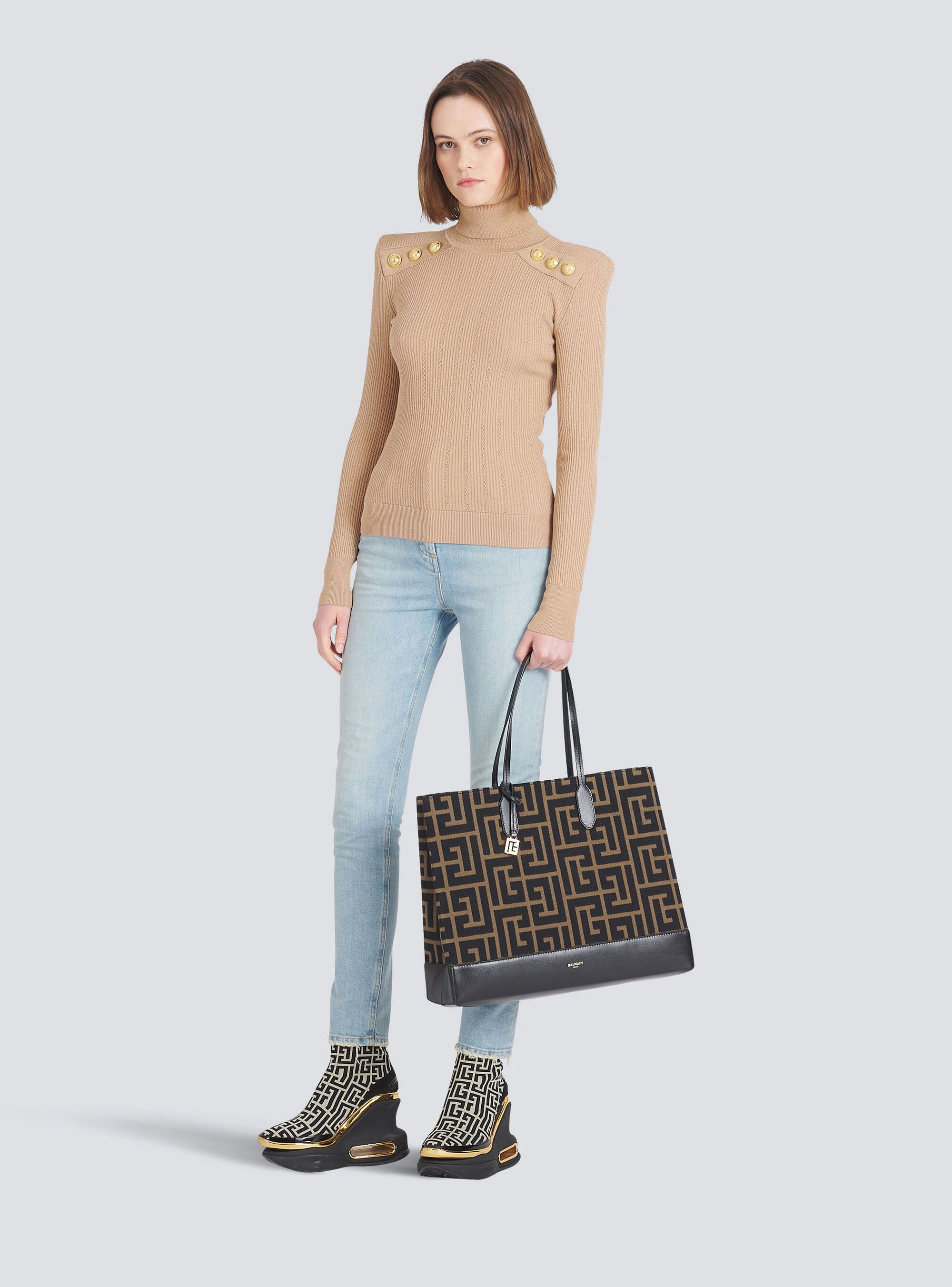 Eco-designed sweater with gold-tone buttons - 2