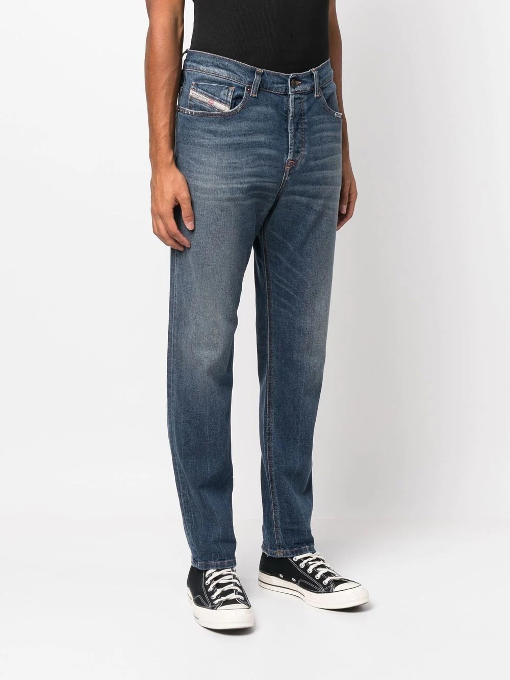 distressed-effect straight-leg jeans - 4
