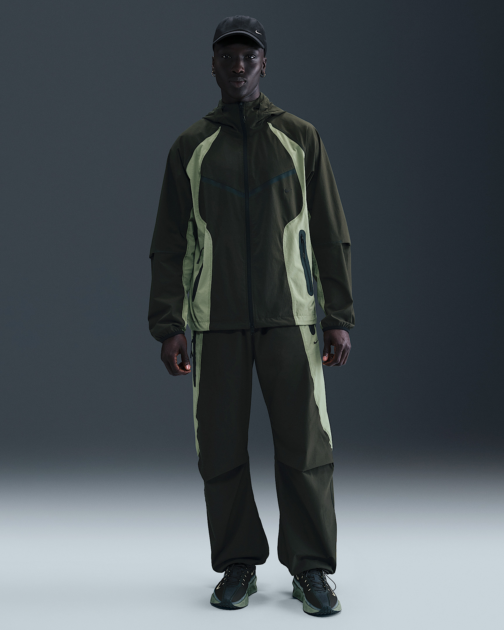 Nike Tech Men's Dri-FIT Woven Color-Block Windrunner Loose Jacket - 4