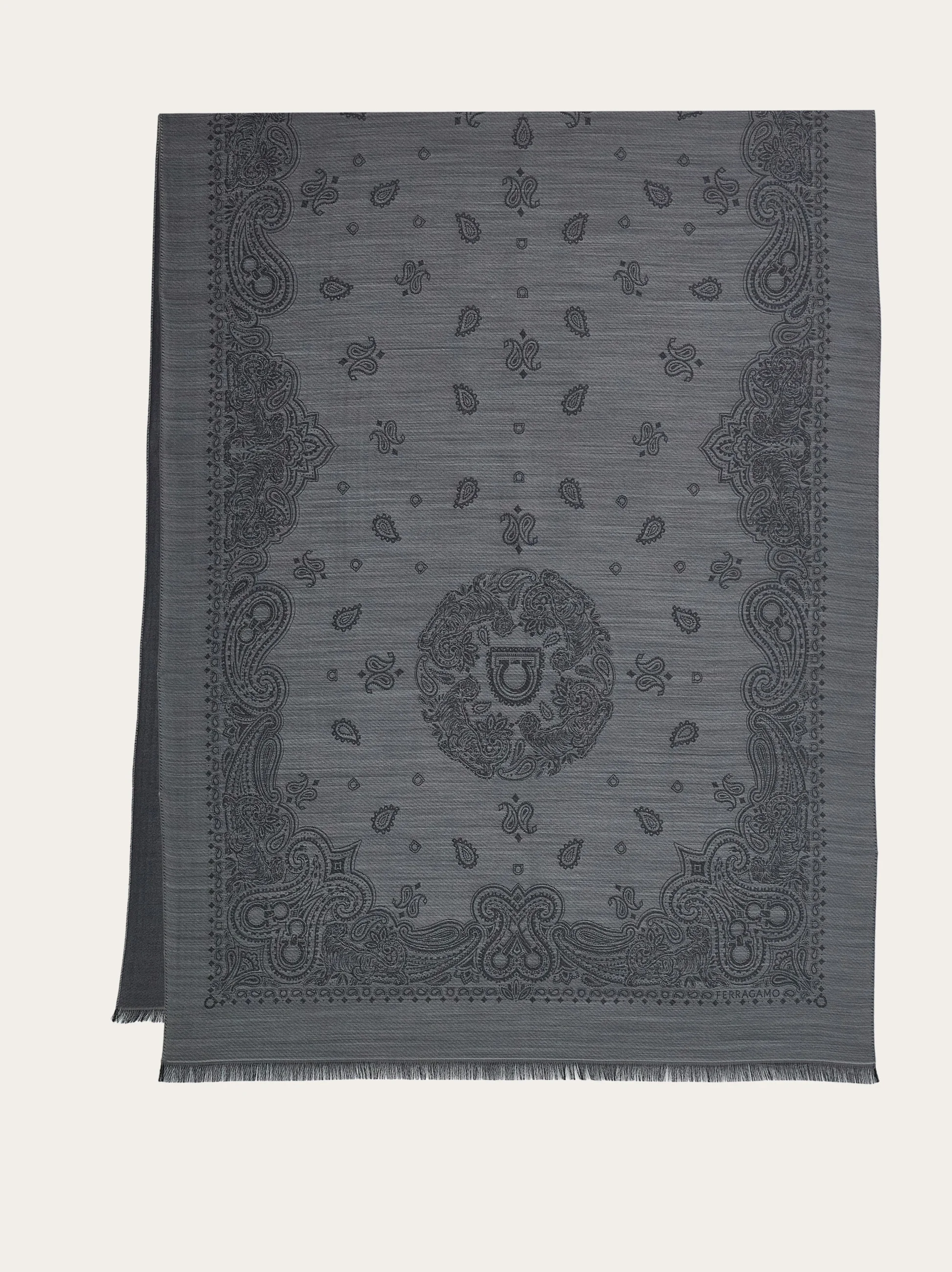 Arabesque print stole - 1