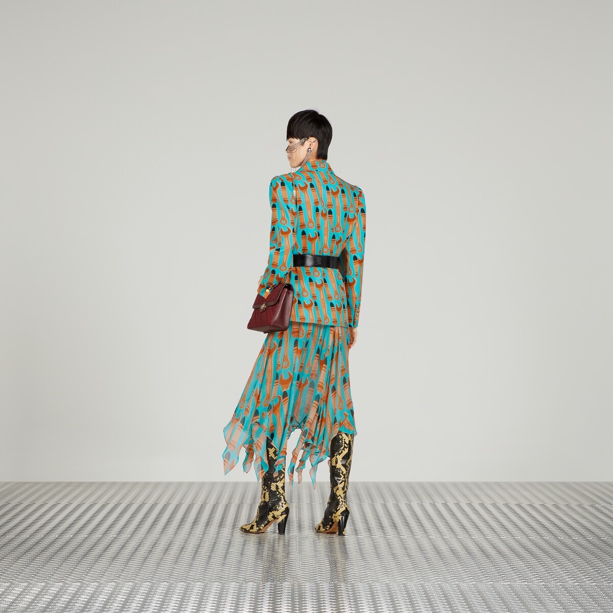 Lipstick and tool print silk jacket - 3
