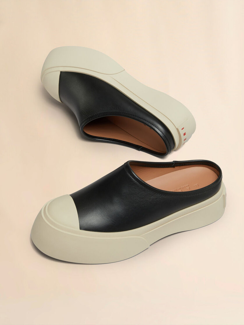 BLACK LEATHER PABLO SABOT 5