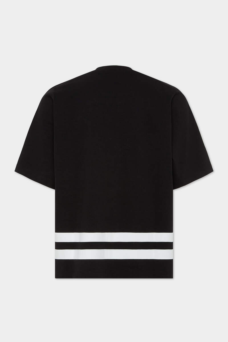 DSQUARED2 WASH FOOTBALL FIT SHORT SLEEVE T-SHIRT outlook