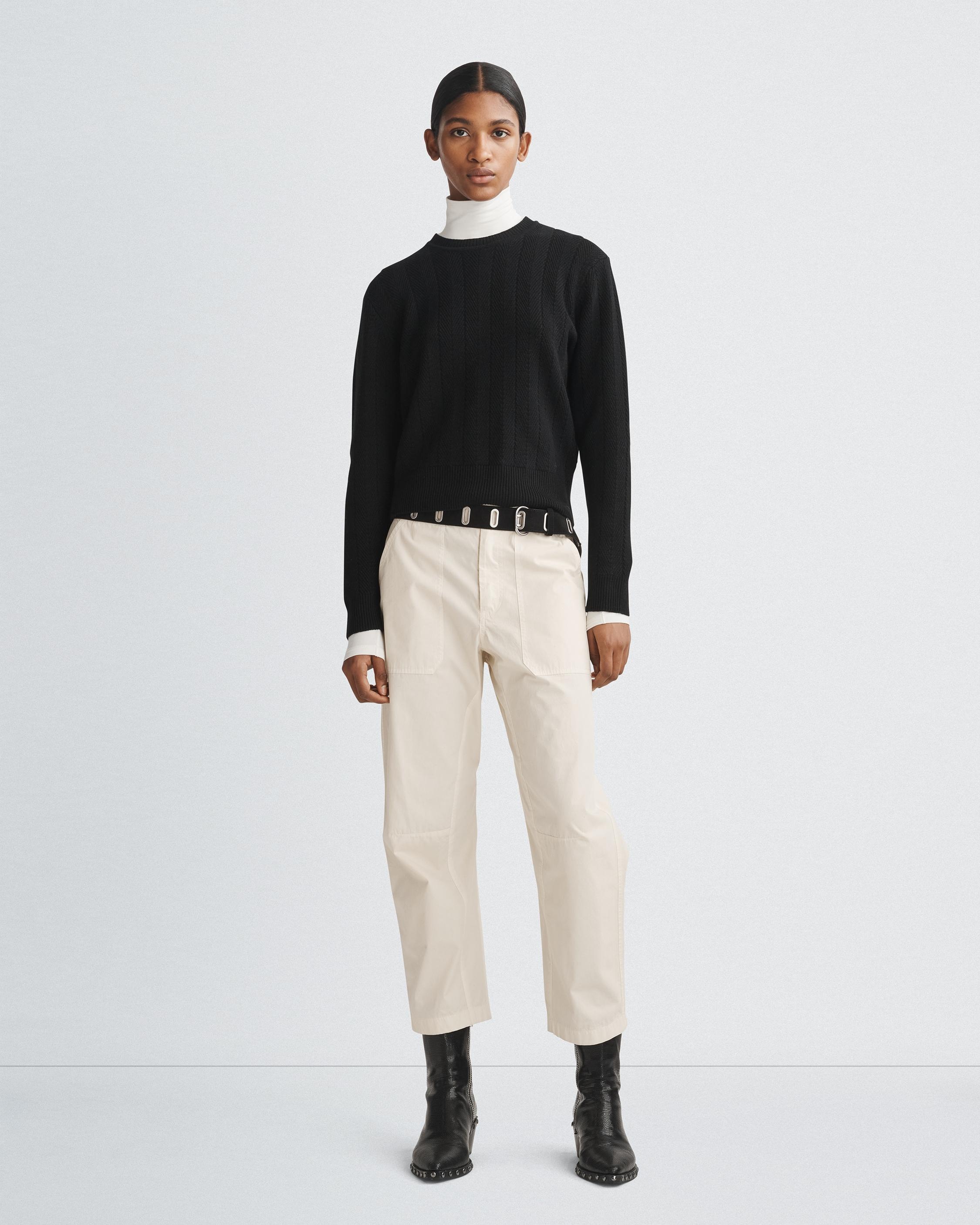 Durham Herringbone Cashmere Crew
Relaxed Fit Sweater - 2