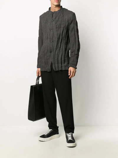 ISSEY MIYAKE crinkled -effect reversible jacket outlook