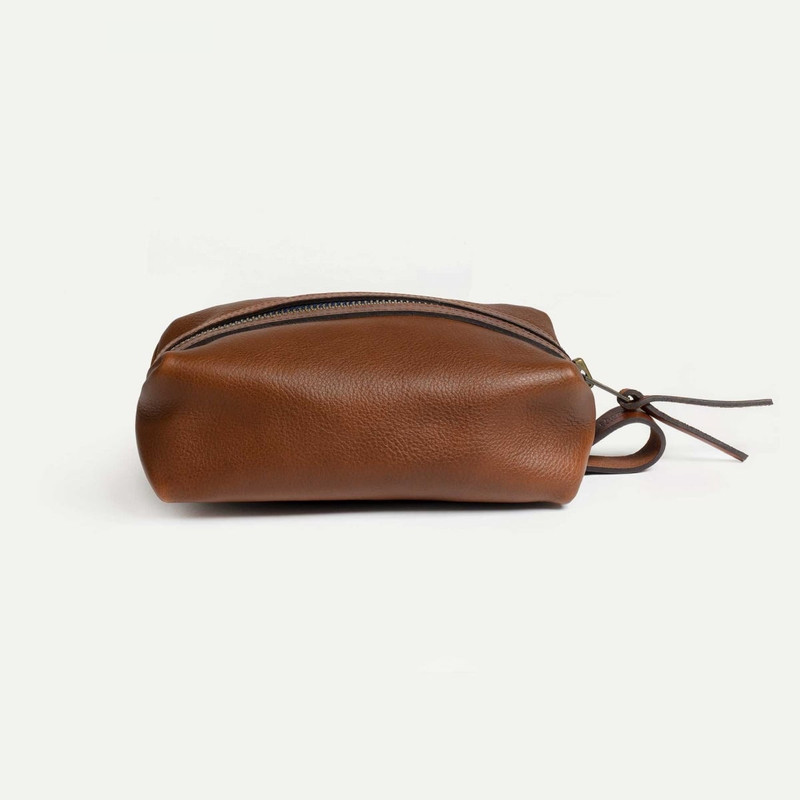 Bleu de Chauffe ZAZOU TOILETRY CASE  -  AMBER BROWN outlook