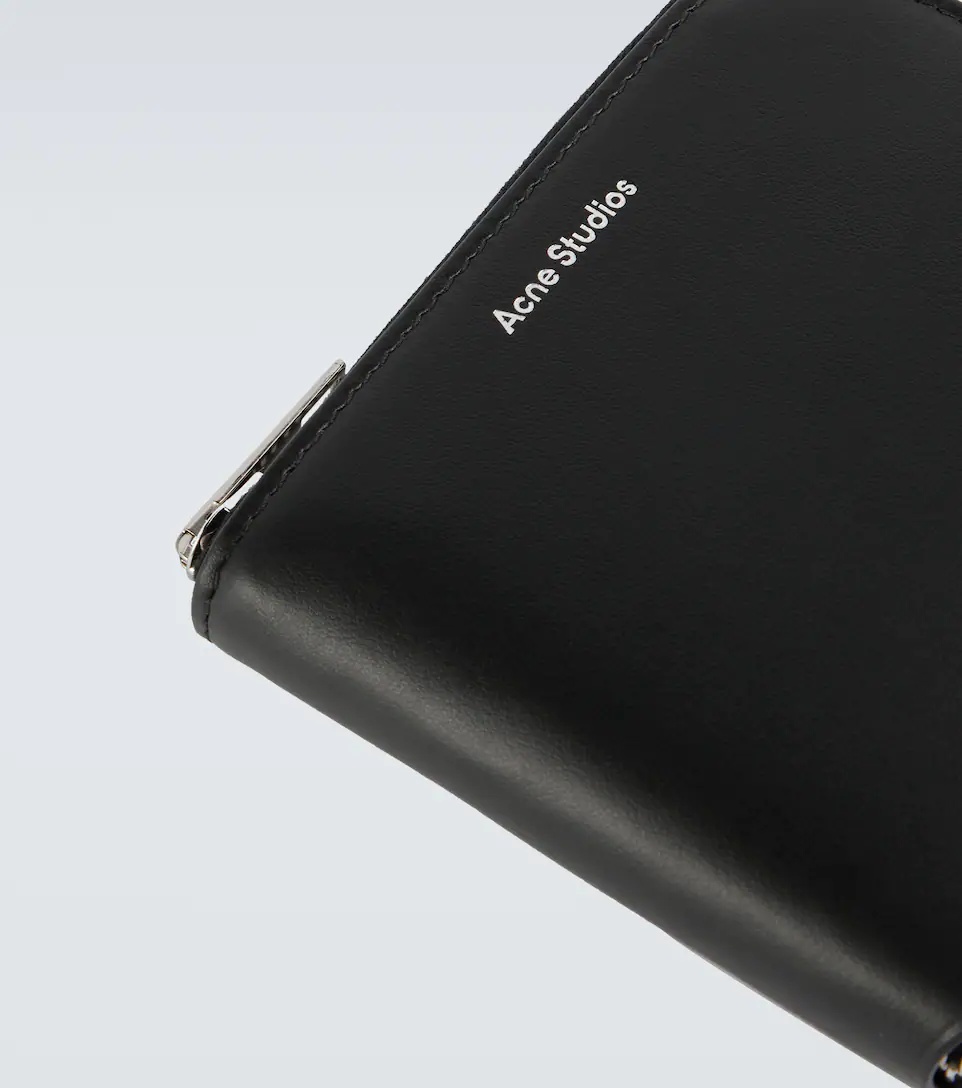 Zipped leather wallet - 4