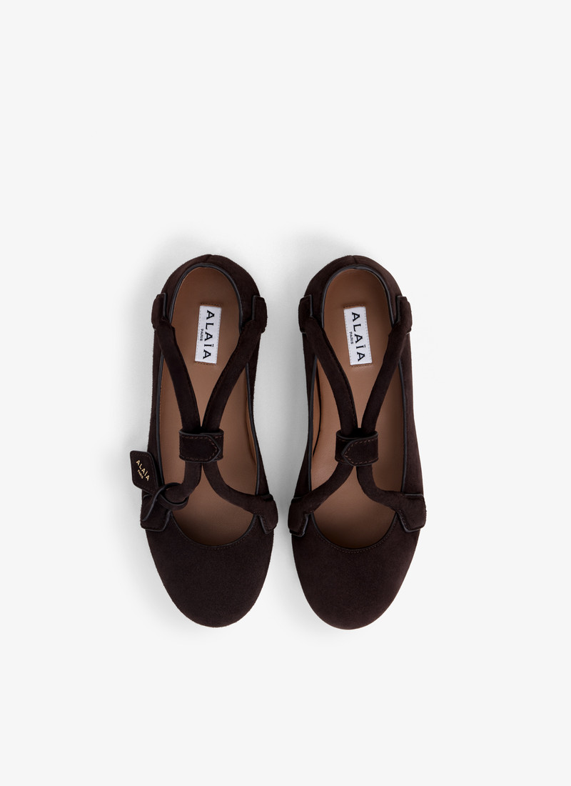 Alaïa LE TECKEL BALLET FLATS IN SUEDE GOATSKIN outlook