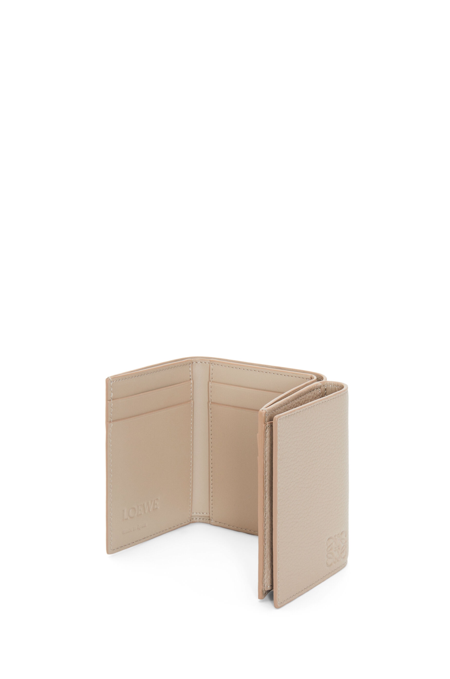 Trifold wallet in soft grained calfskin 4