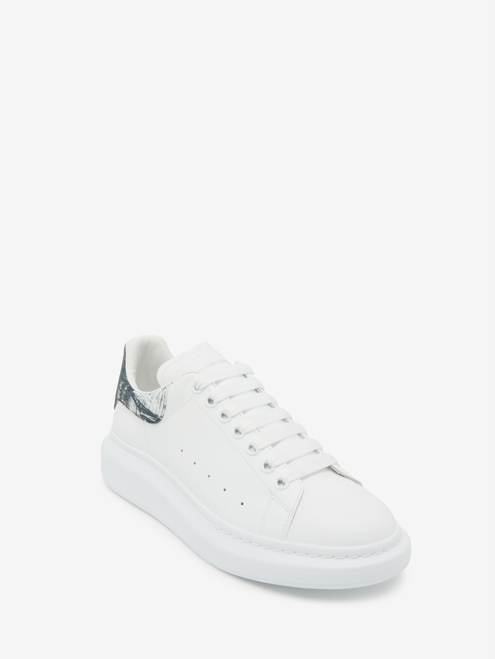Men's Oversized Sneaker in White/black - 4
