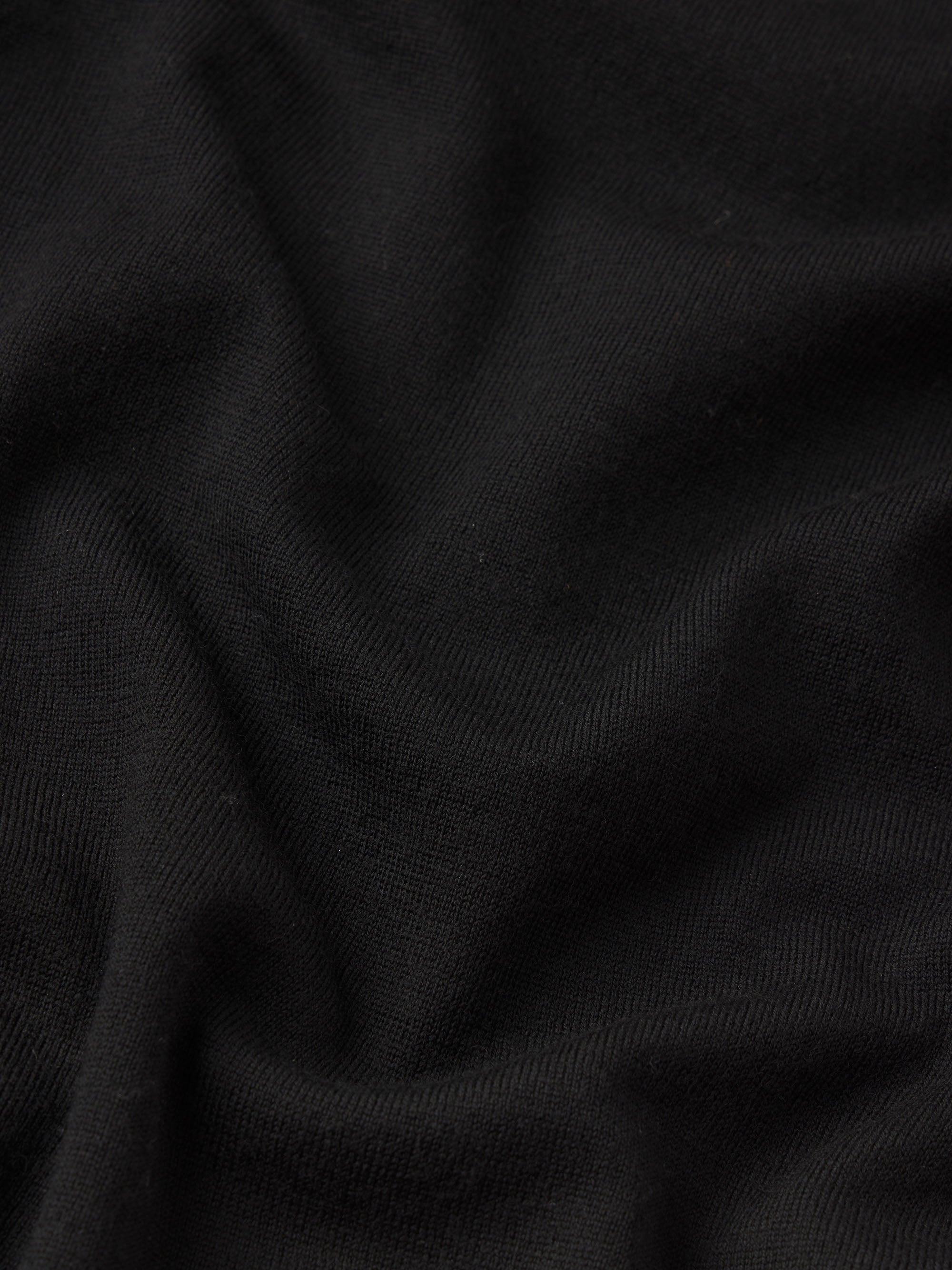 The Smart Polo in Black - 7