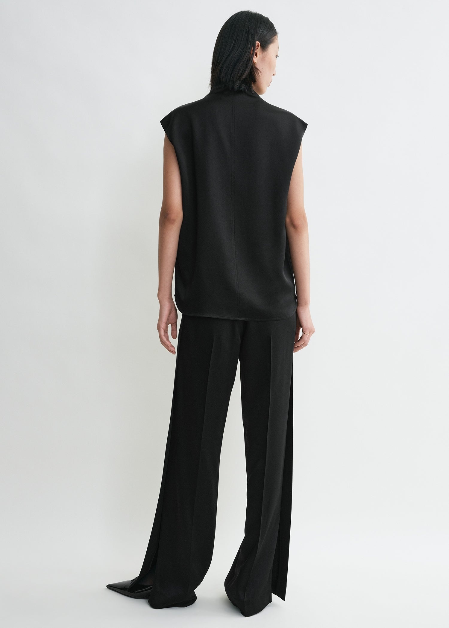 Sleeveless funnel-neck top black - 4