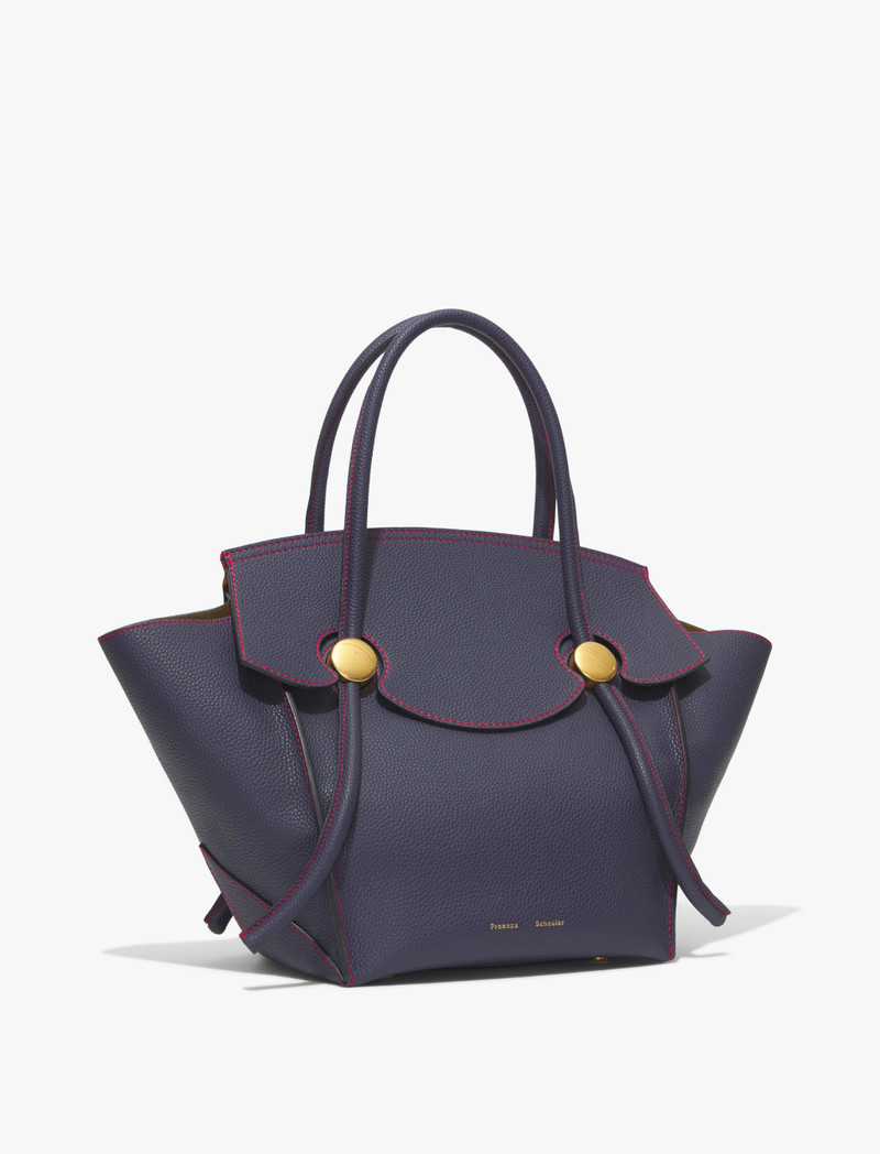 Grainy Leather Pipe Bag 2