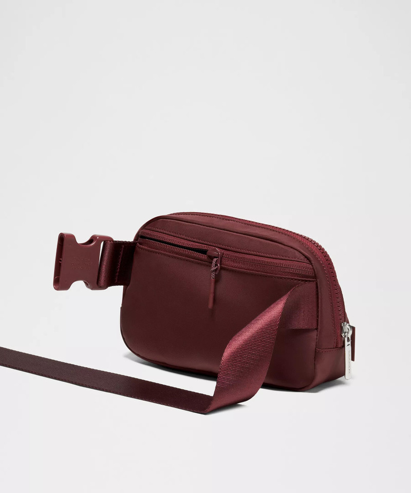 Everywhere Belt Bag 1L 4