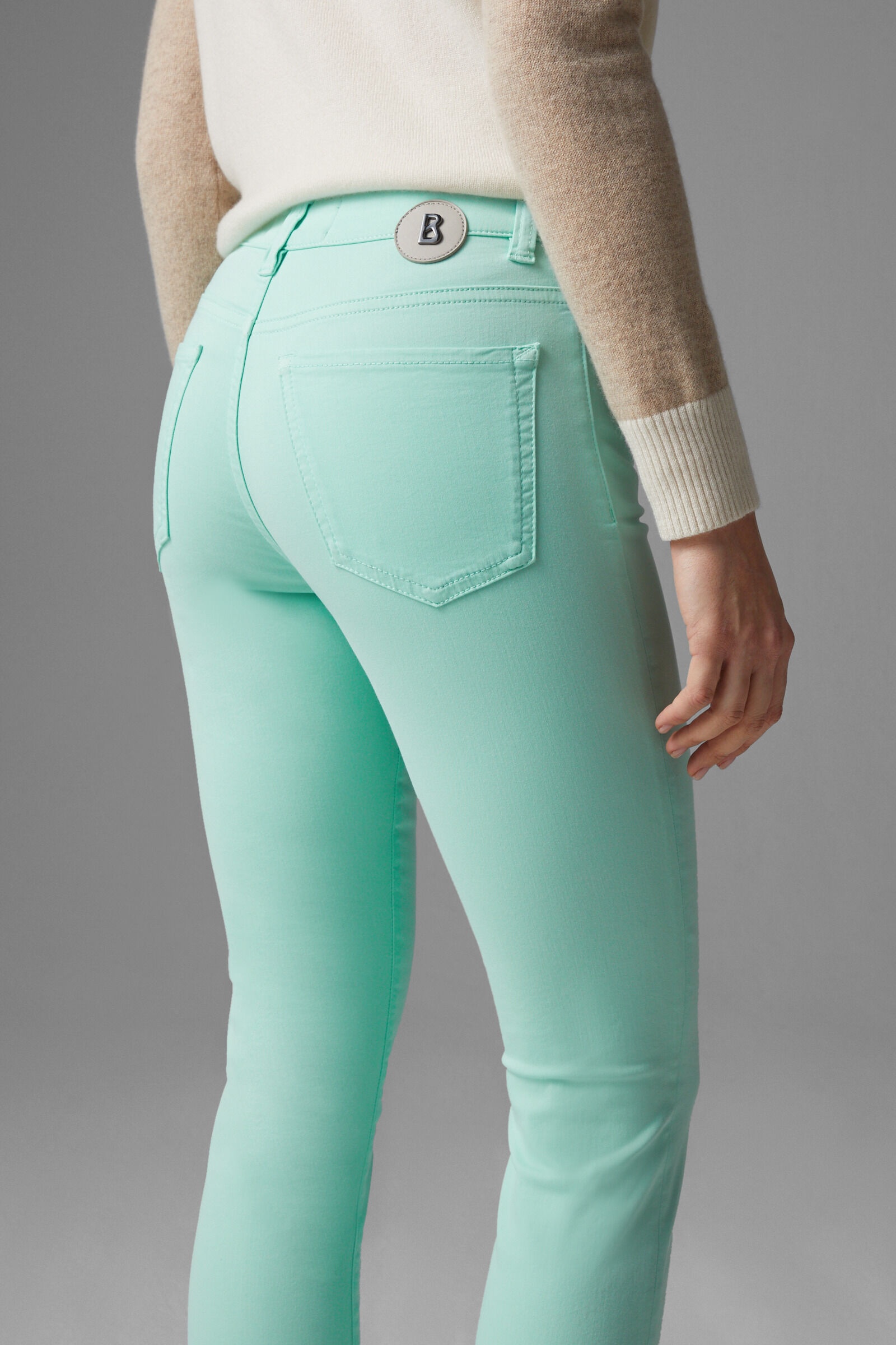 Slim fit Julie 7/8 jeans in Mint - 6
