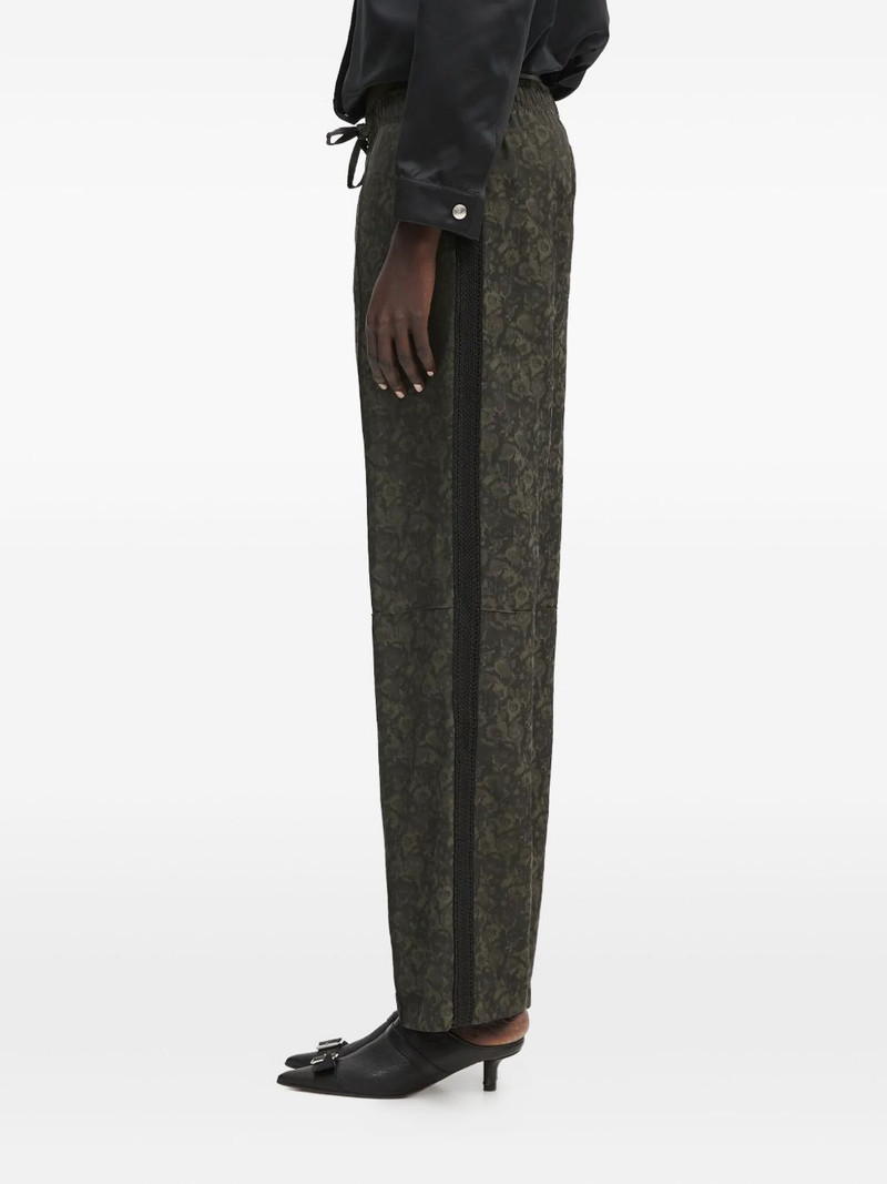 floral-print trousers 2