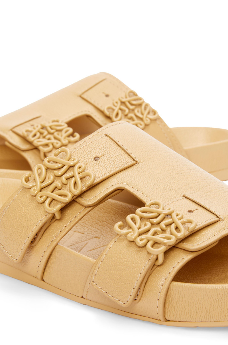 Ease slide in goatskin 4