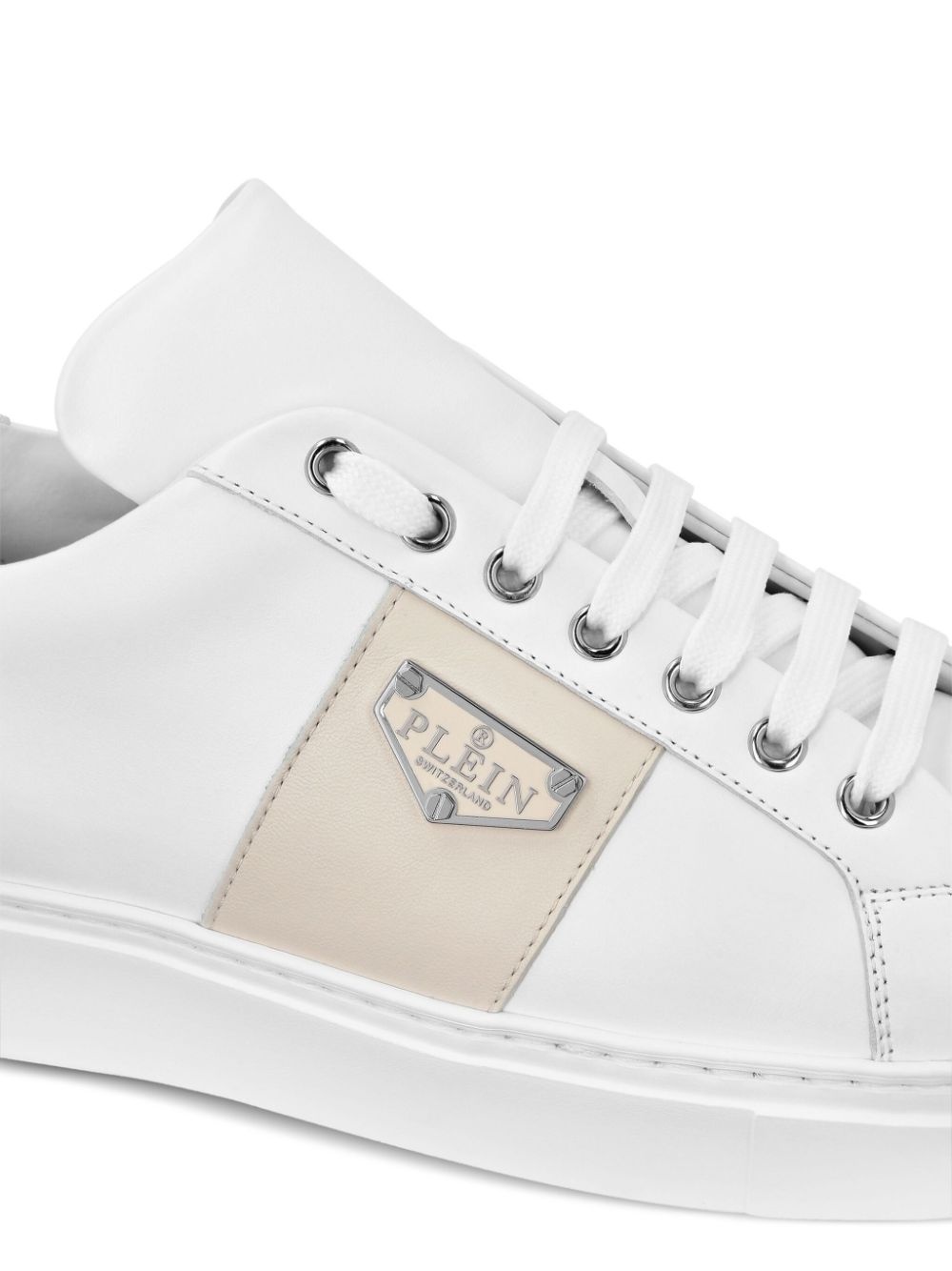 logo-plaque leather sneakers - 4