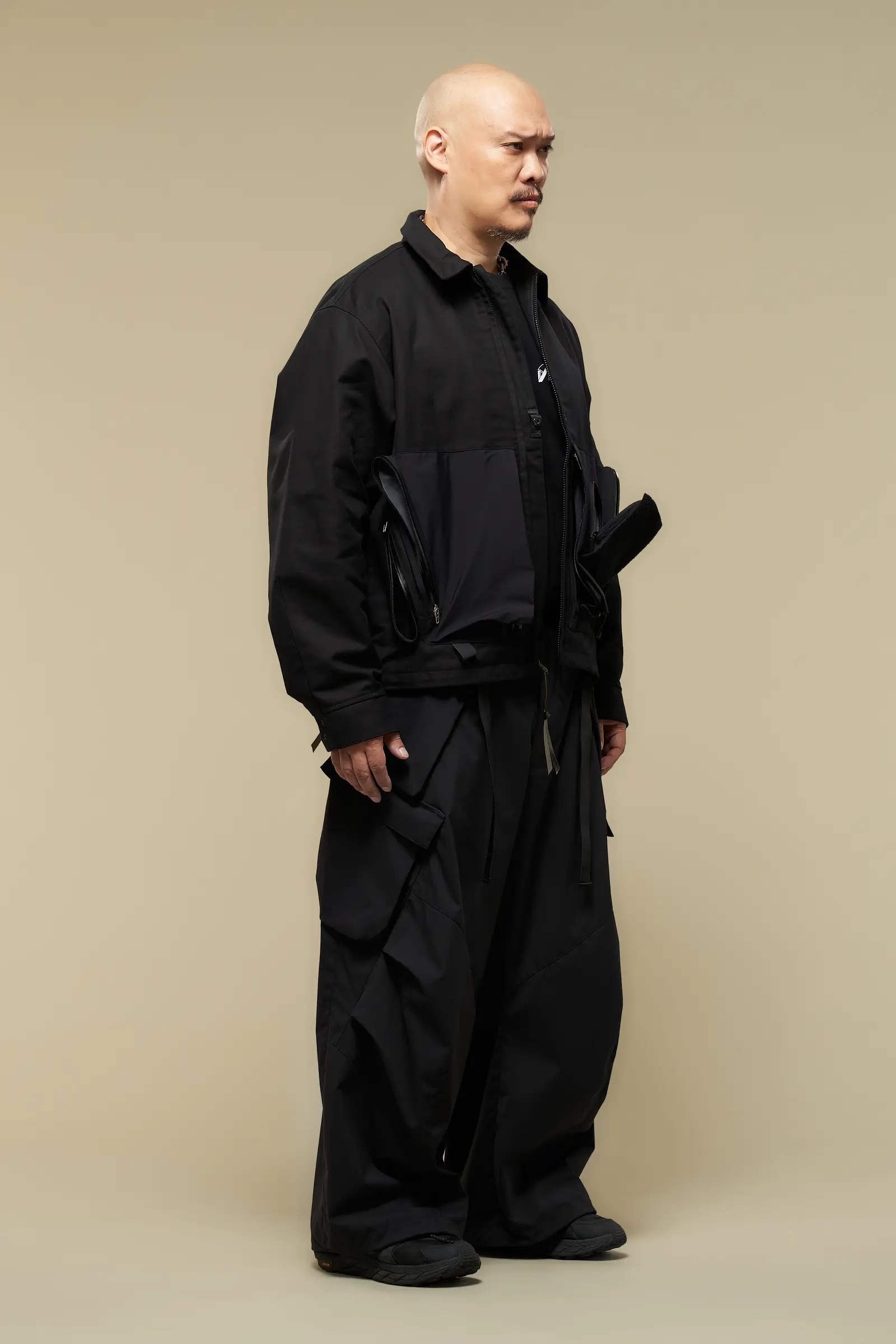P56A-E Encapsulated Nylon Double Cargo Trouser Black - 4