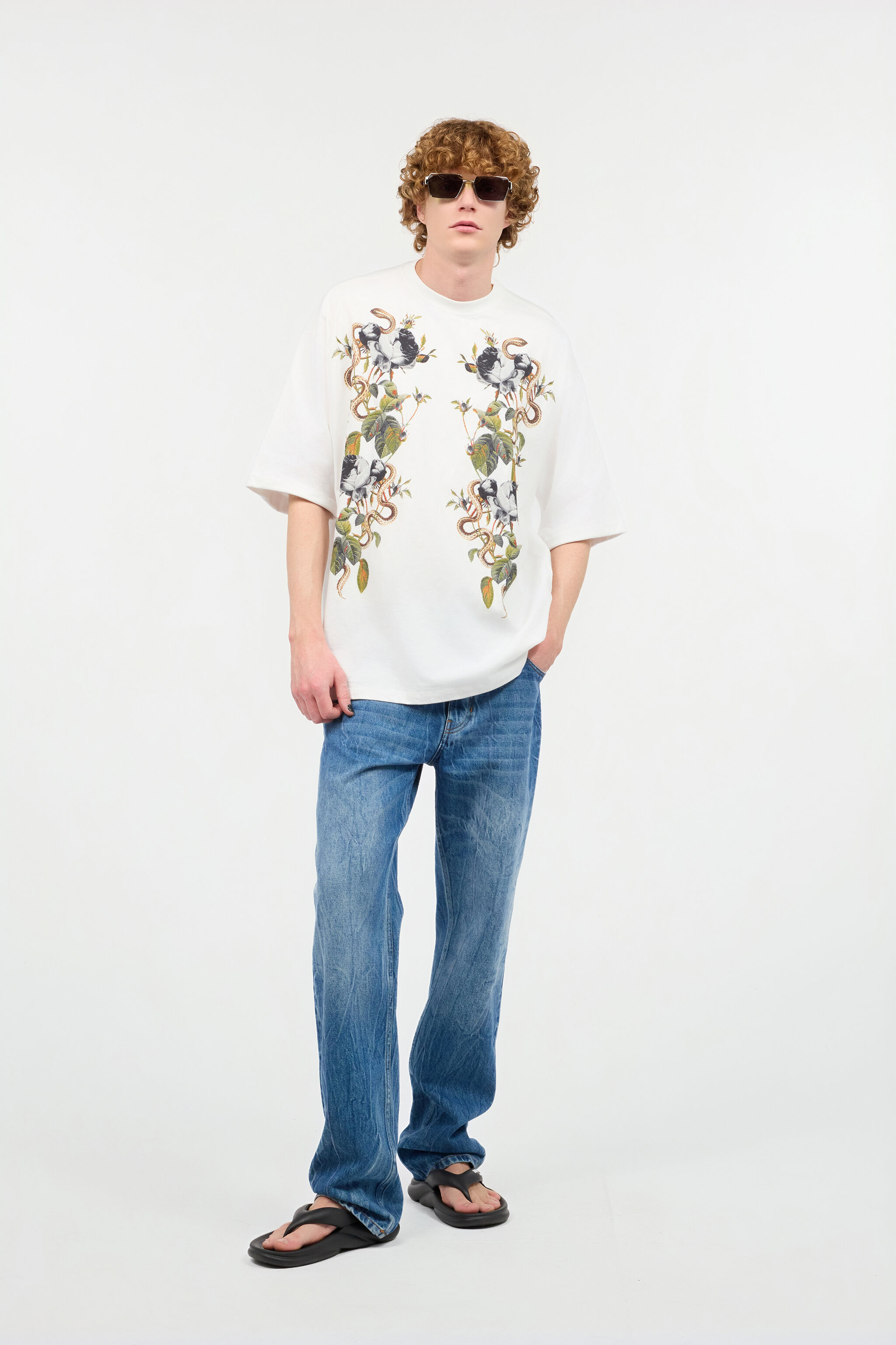 T-Shirt With Roses And Snakes - 2