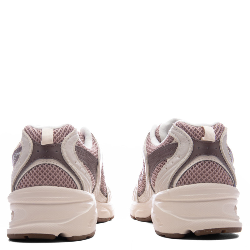 New Balance 530 - BISQUE/EARTH SHADOW outlook