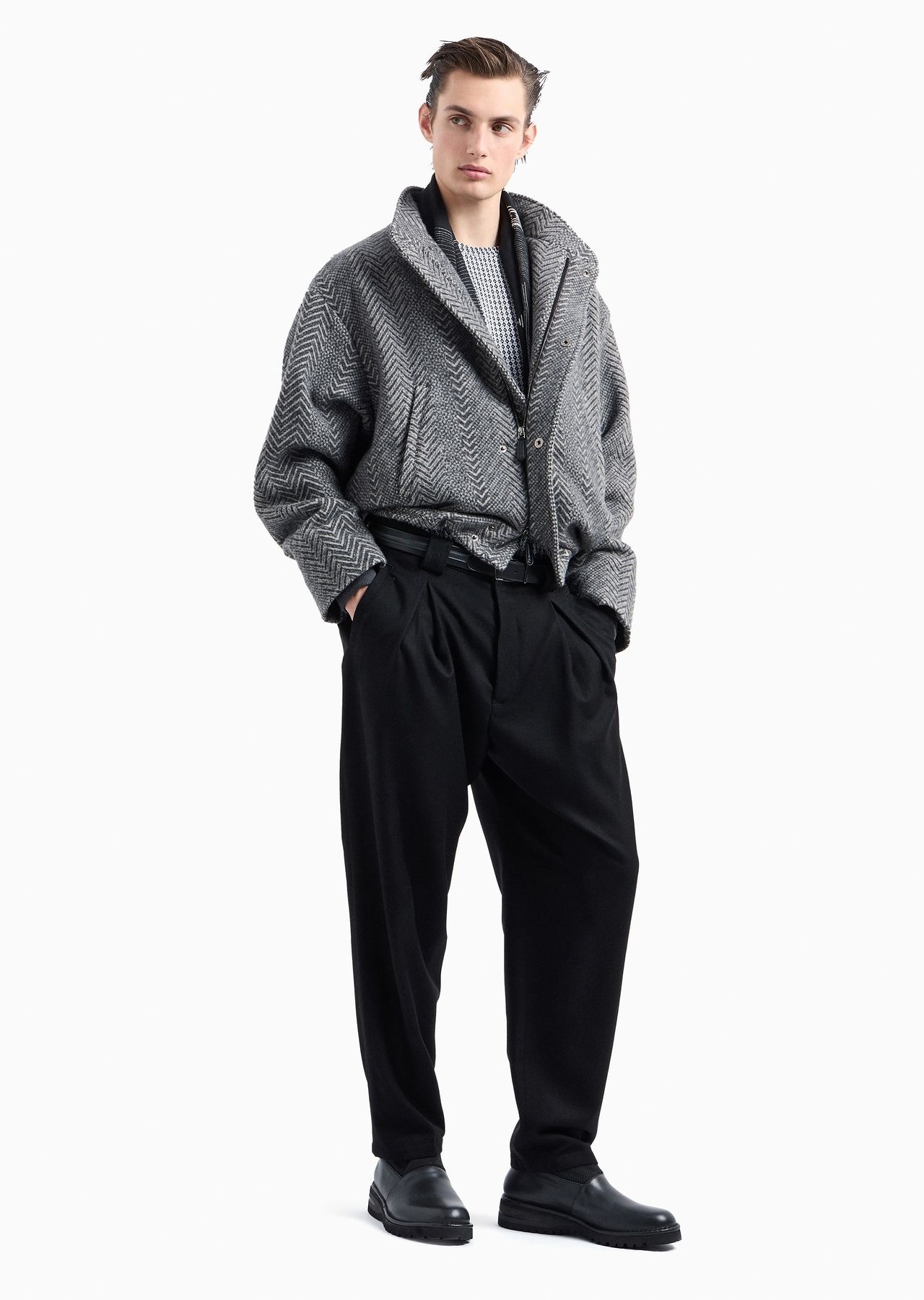 Single-pleat lightweight wool cloth trousers - 4