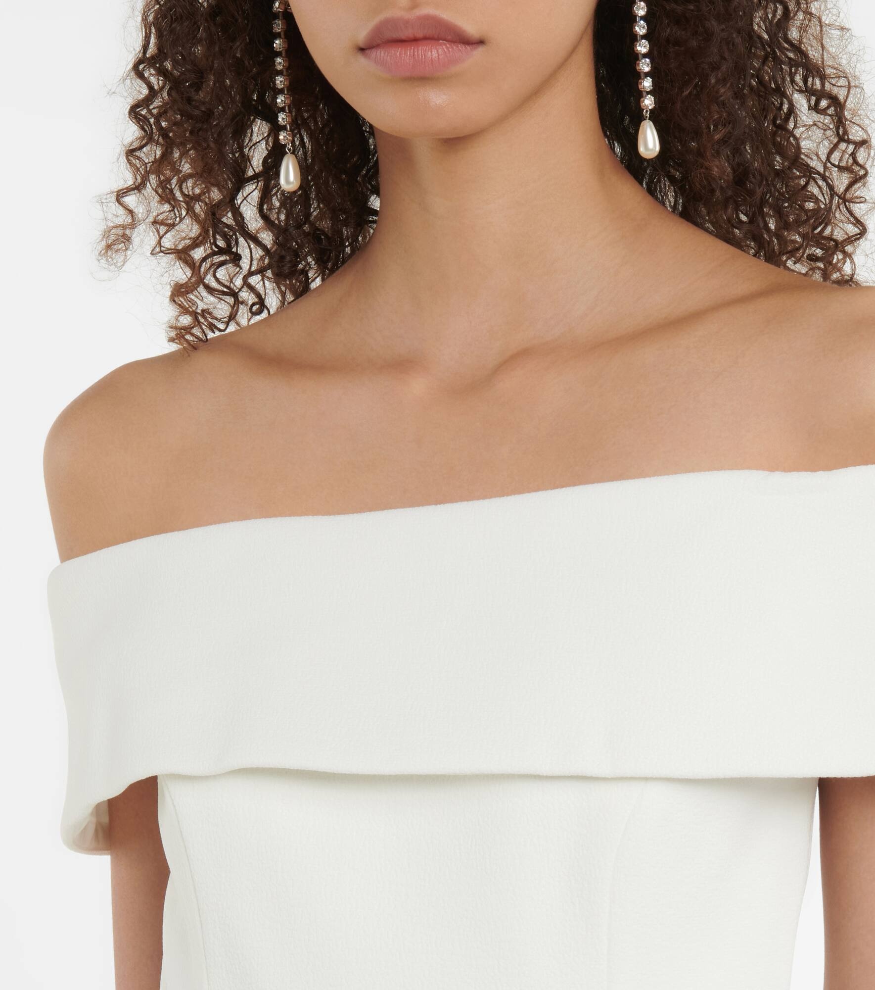 Bridal Amore off-shoulder crêpe midi dress - 4