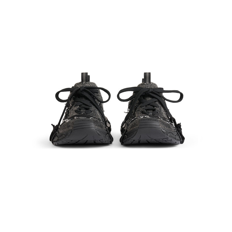 Women's 3xl Sneaker in Black 3