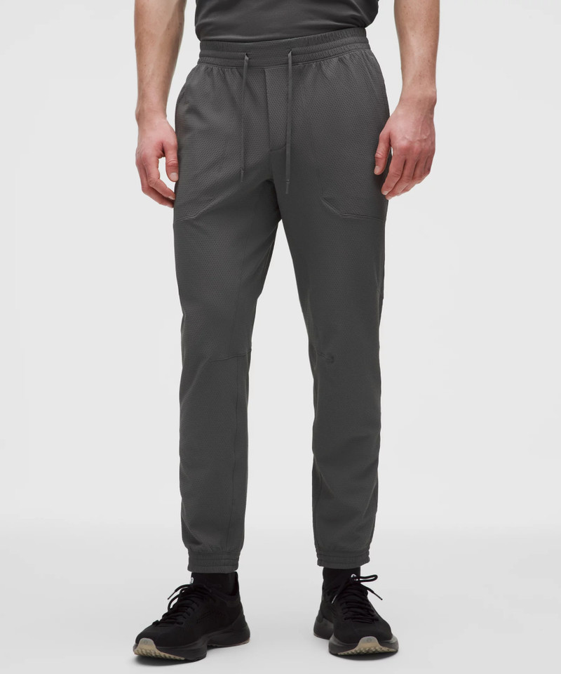 lululemon License to Train Textured Jogger *Tall outlook