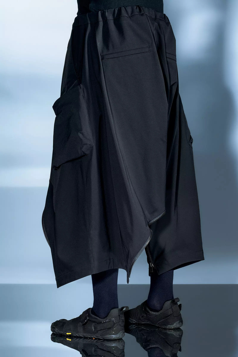 SK30-DS Convert Cargo Skirt BLACK 12