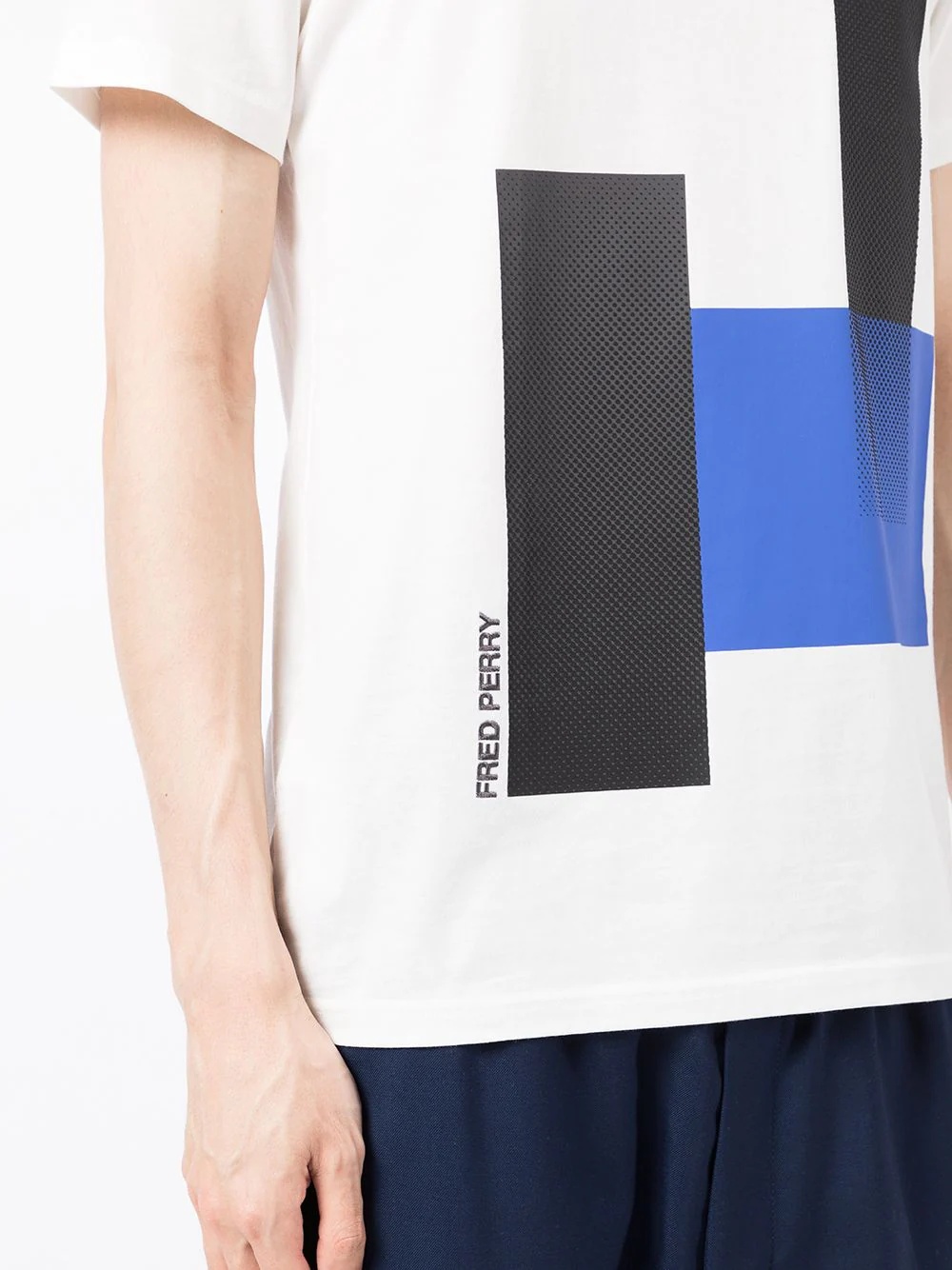 geometric-print logo T-shirt - 5